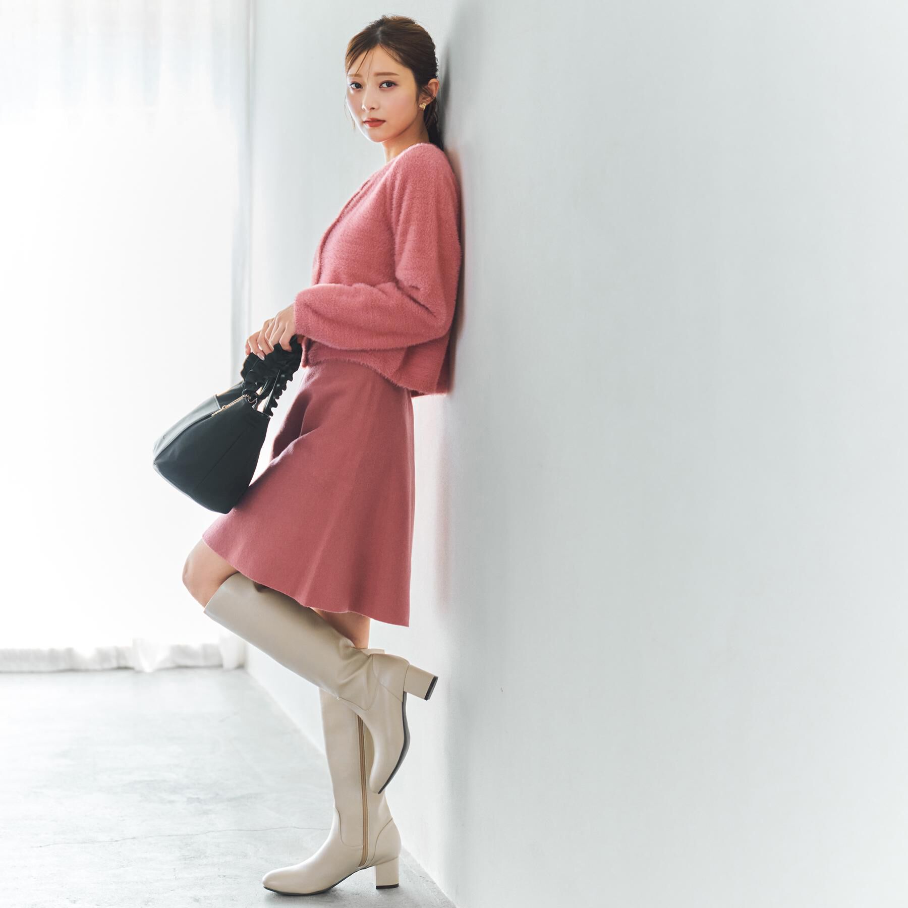 index「フェザーヤーンフラワーボタンカーディガン【洗濯機OK】」|カーディガン|