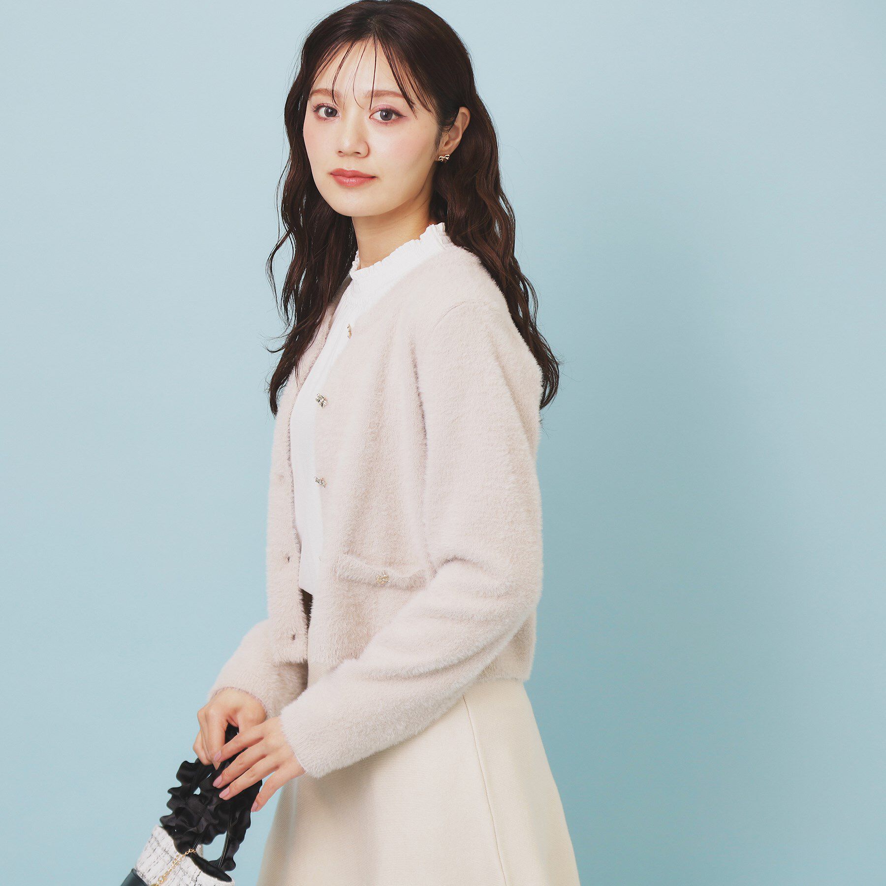 index「フェザーヤーンフラワーボタンカーディガン【洗濯機OK】」|カーディガン|