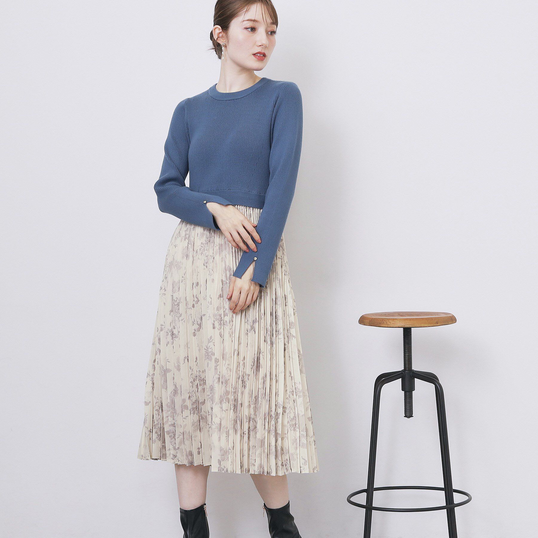 index「フラワープリーツドッキングニットワンピース【洗濯機OK】」|ワンピース|