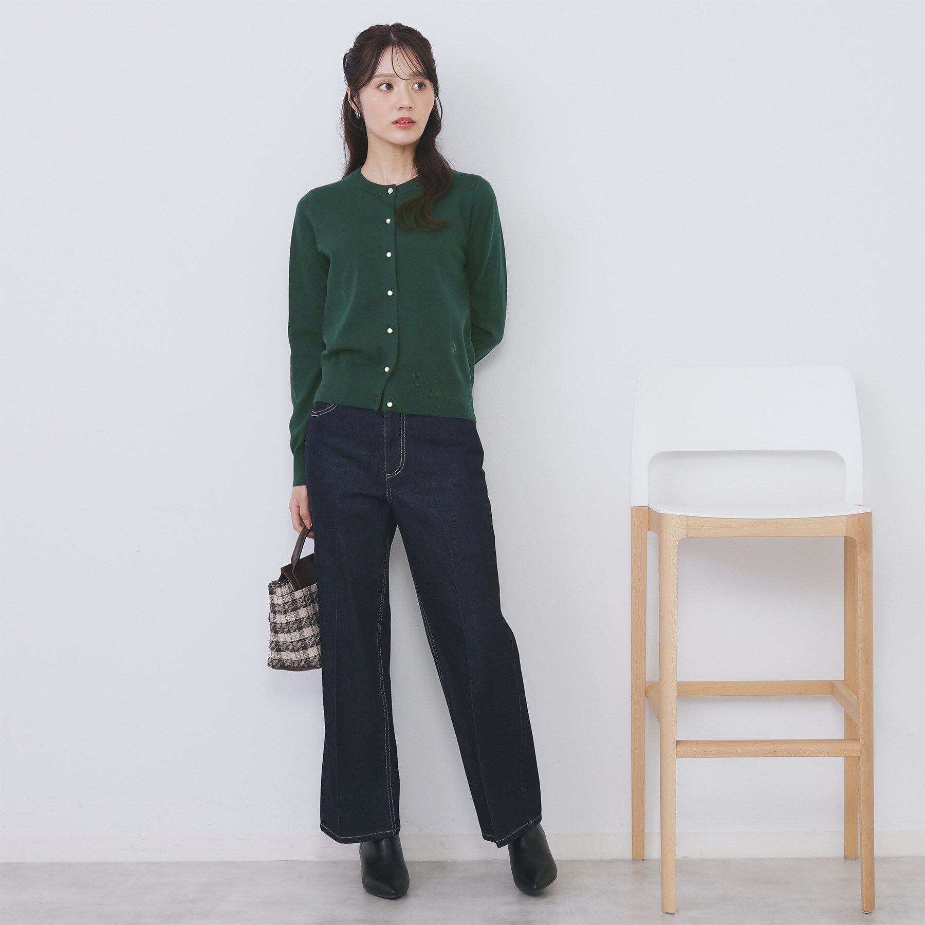 index「ビジュークルーネックカーディガン【洗濯機OK】」|カーディガン|