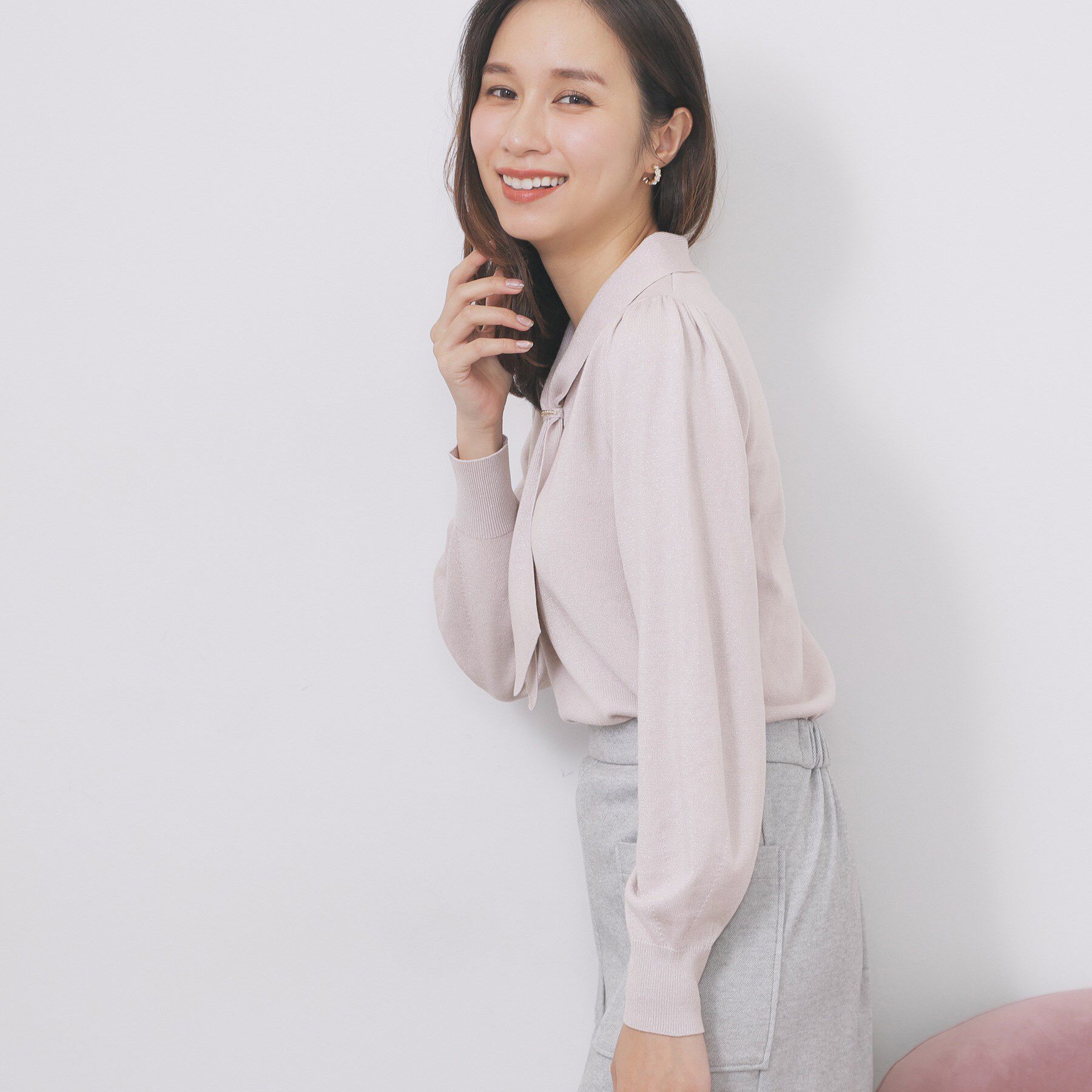 index「ゴールドパーツ付きボウタイニット【洗濯機OK】《10col/XS～LL》」|ニット・セーター|