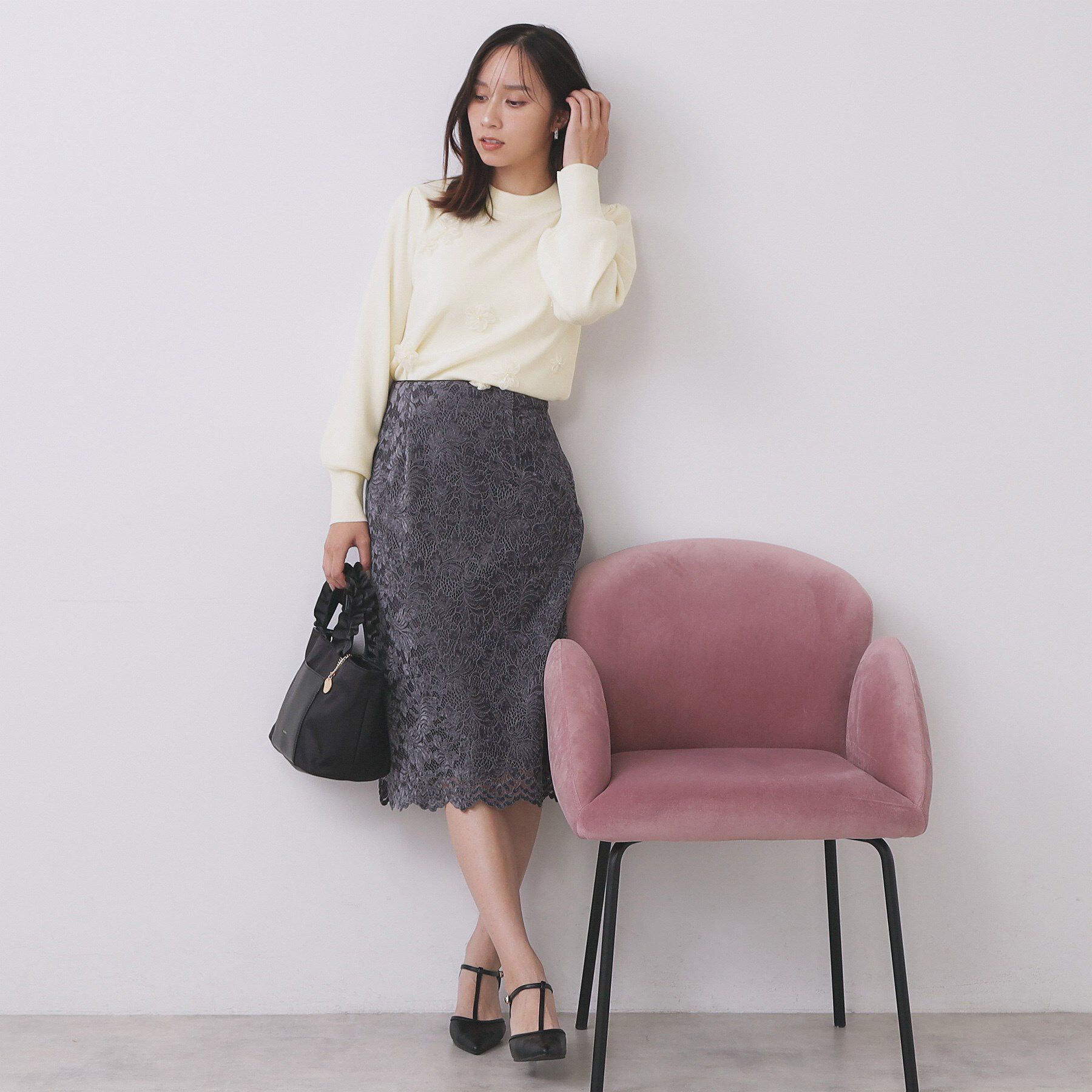 index「フラワーモチーフハイネックニット【洗える】」|ニット・セーター|