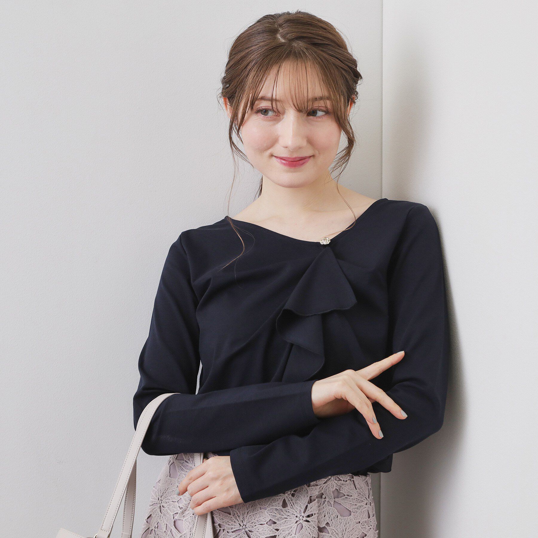 index「アシメラッフルフリルトップス【洗濯機OK】」|Tシャツ・カットソー|ネイビー(094)