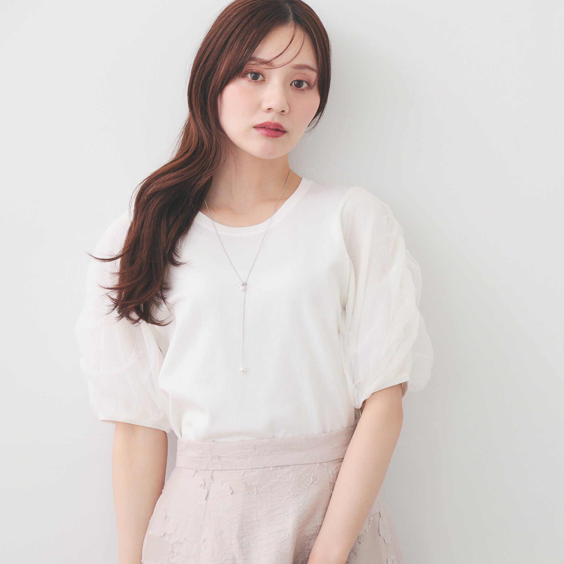 index「ギャザーチュールスリーブニット【洗濯機OK/抗ピル】」|ニット・セーター|オフホワイト(003