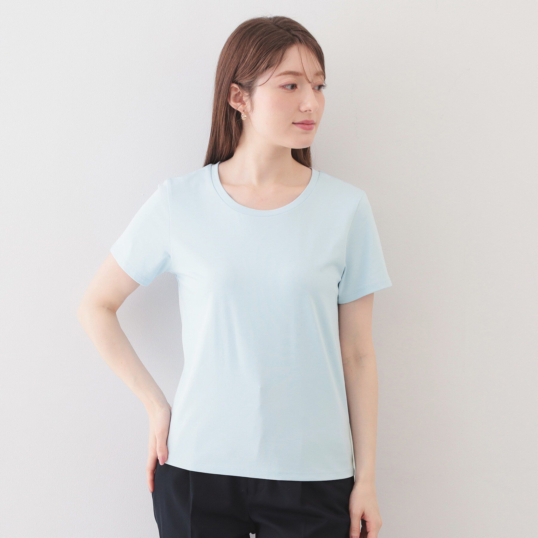 index「薄手なのに透けにくい！ベーシックTシャツ【洗濯機OK/接触冷感/吸水速乾/透け防止/UVケア】《S～」|Tシャツ・カットソー|