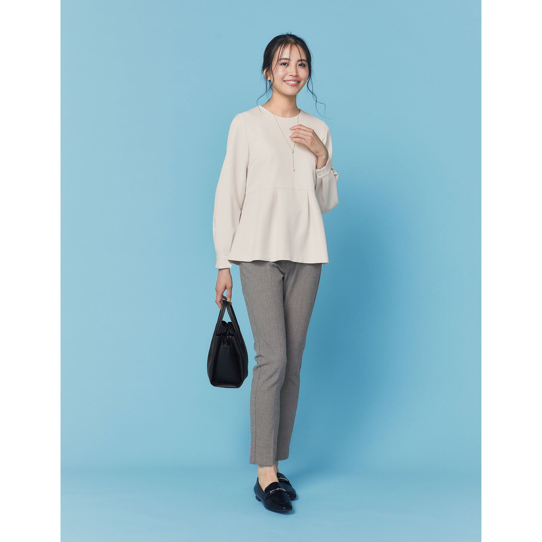 OPAQUE.CLIP「《通勤・セレモニー/セットアップ対応》ペプラムブラウス/ダブルクロス【洗濯機洗い可】」|シャツ・ブラウス|