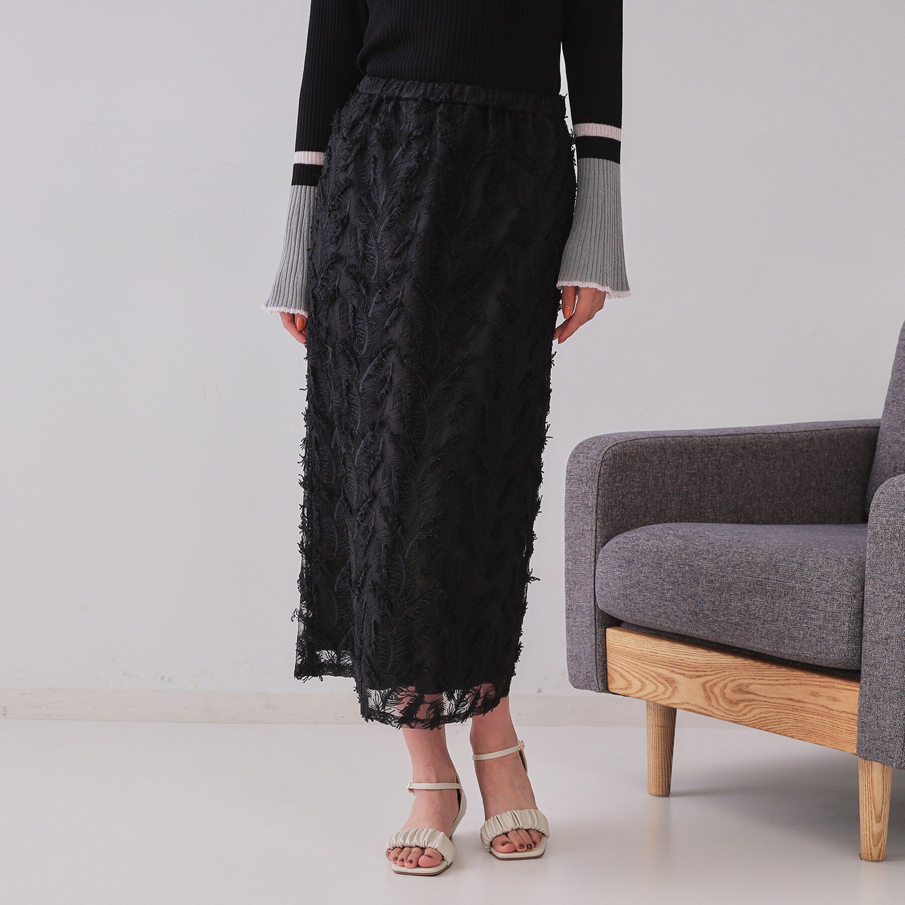 OPAQUE.CLIP「《andGIRL掲載》立体モチーフレースタイトスカート【洗濯機洗い可】」|スカート|