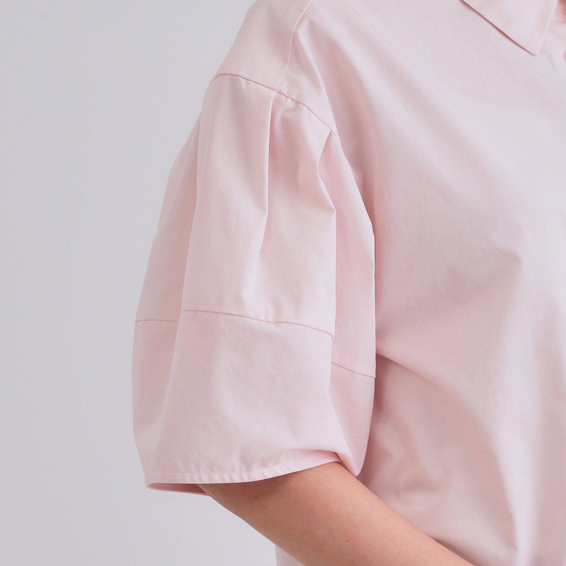 OPAQUE.CLIP「《美人百花掲載》ランタンスリーブシャツ【洗濯機洗い可】」|シャツ・ブラウス|