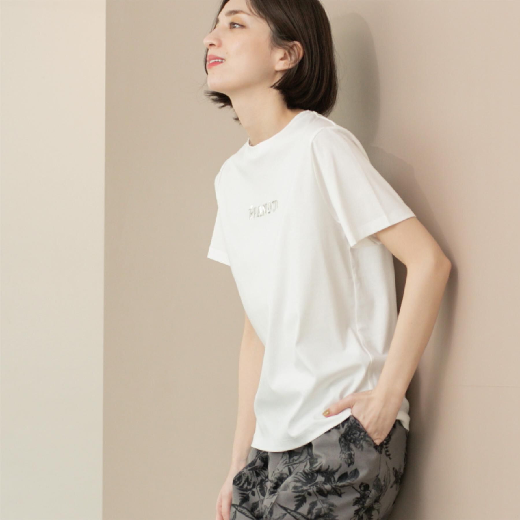 OPAQUE.CLIP「刺繍＆スパンコールロゴTシャツ【洗濯機洗い可】」|Tシャツ・カットソー|