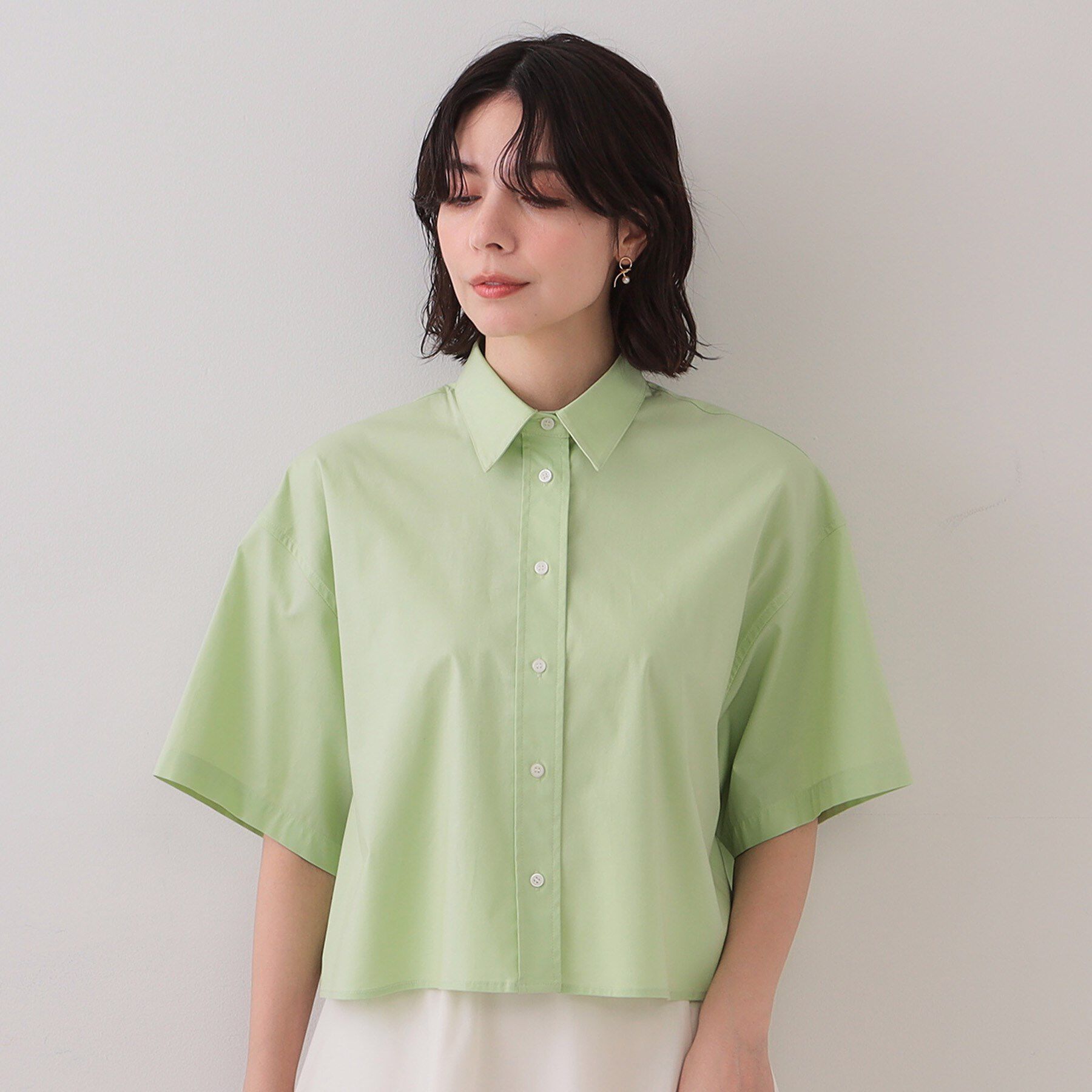 OPAQUE.CLIP「クロップドハーフスリーブシャツ【洗濯機洗い可】」|シャツ・ブラウス|