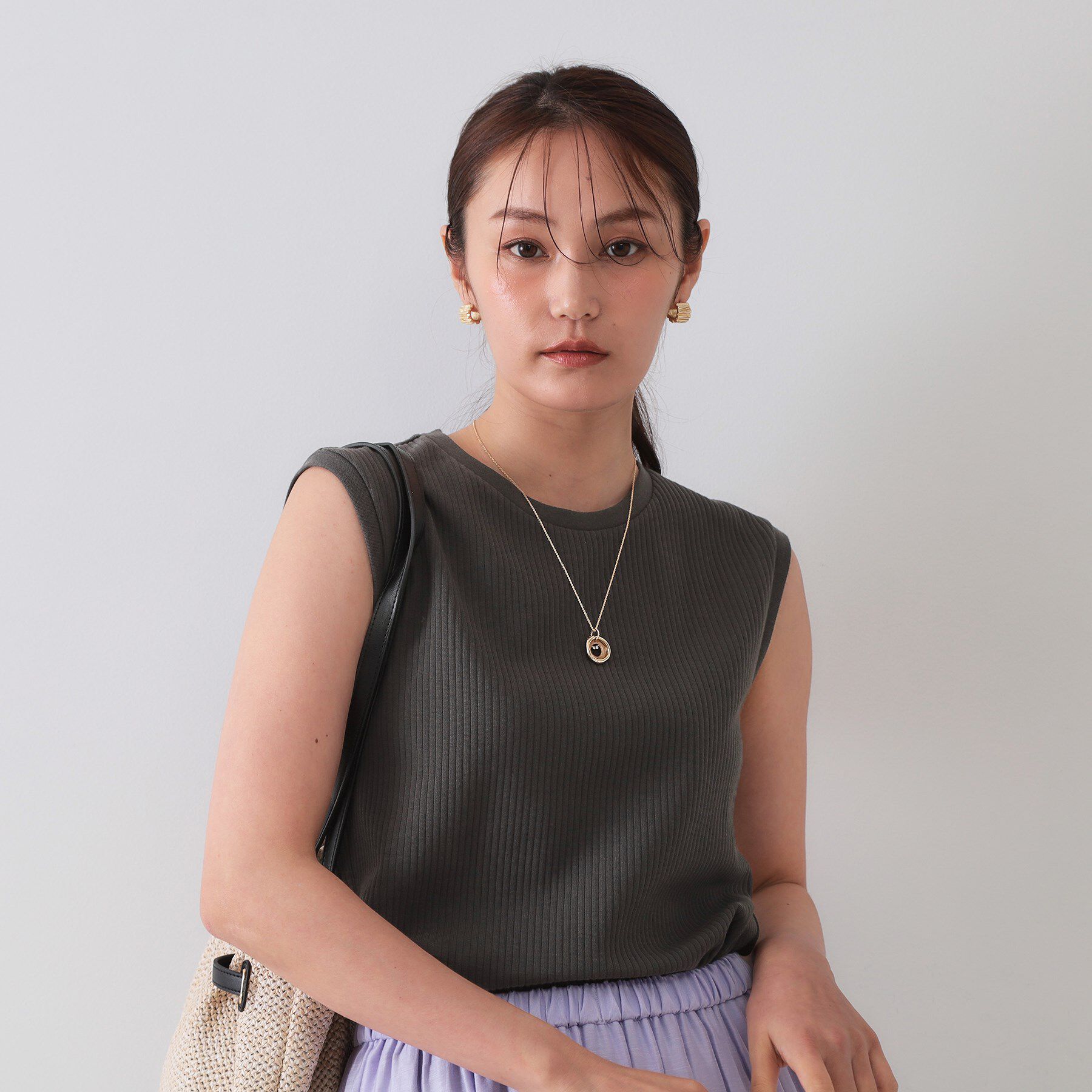 OPAQUE.CLIP「ノースリーブリブカットソー【洗濯機洗い可】」|Tシャツ・カットソー|チャコールグレー(0