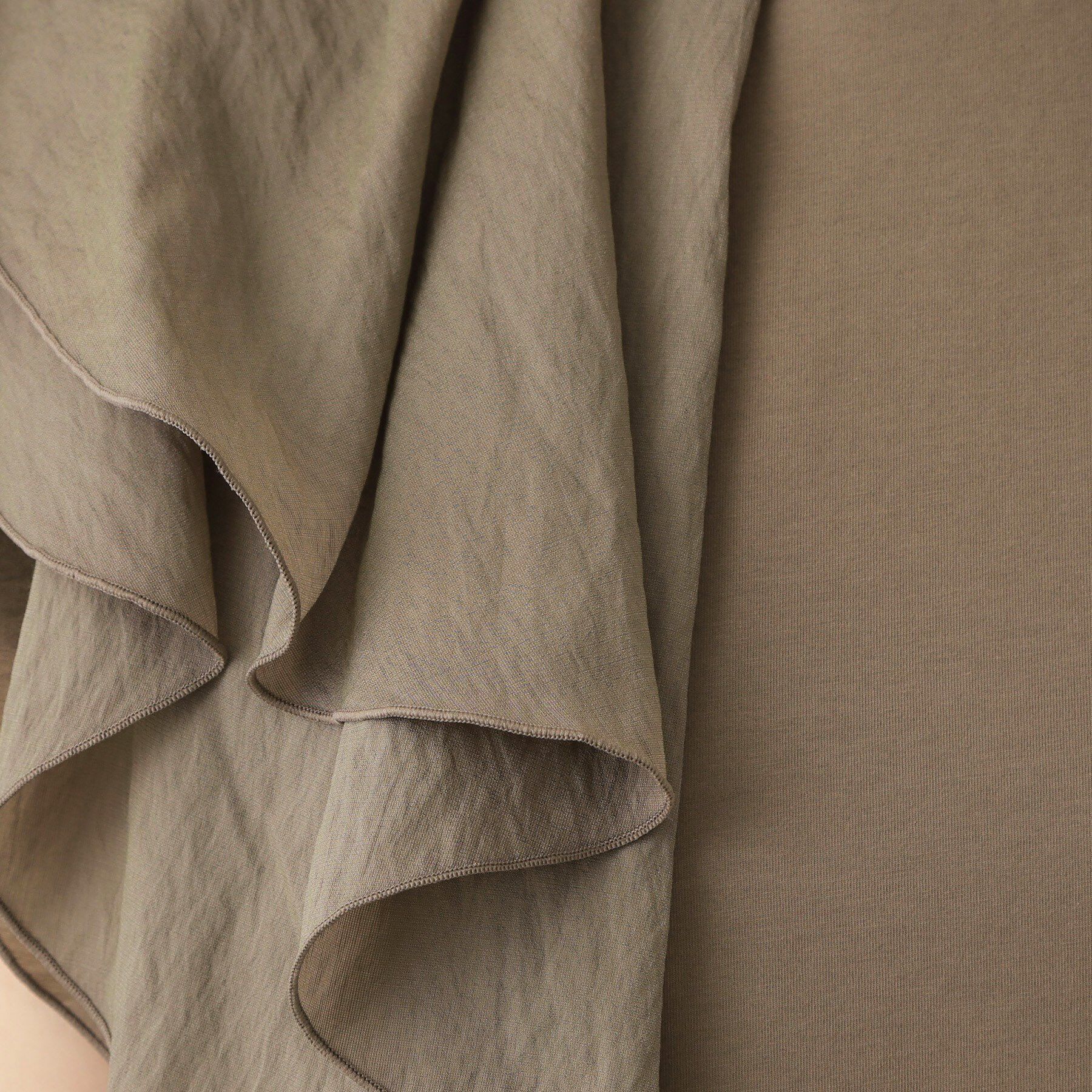 OPAQUE.CLIP「ショルダーフリルドッキングカットソー【洗濯機洗い可】」|Tシャツ・カットソー|