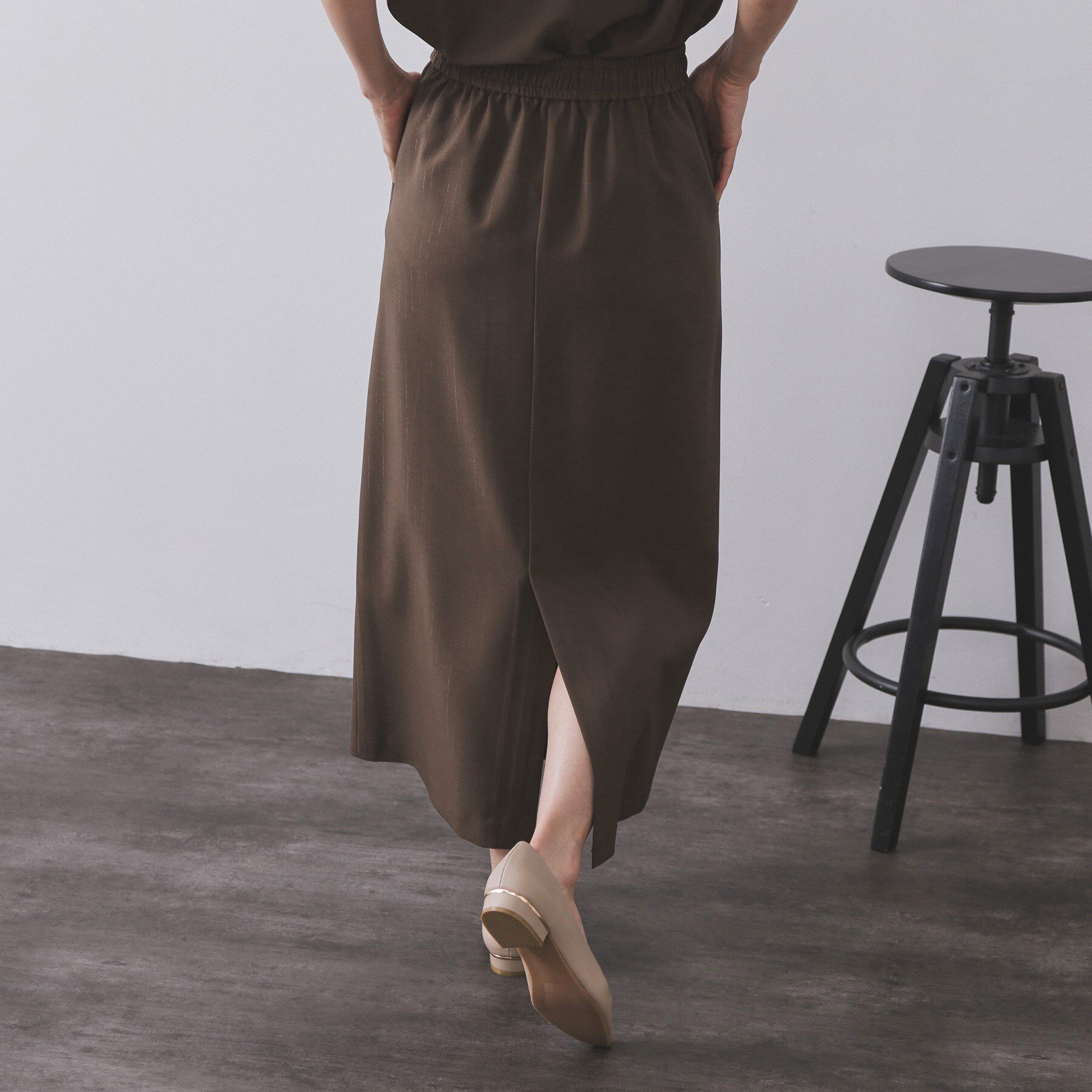 OPAQUE.CLIP「ラメストライプイージーナロースカート/セットアップ可【洗濯機洗い可/防シワ/吸水速乾】」|スカート|