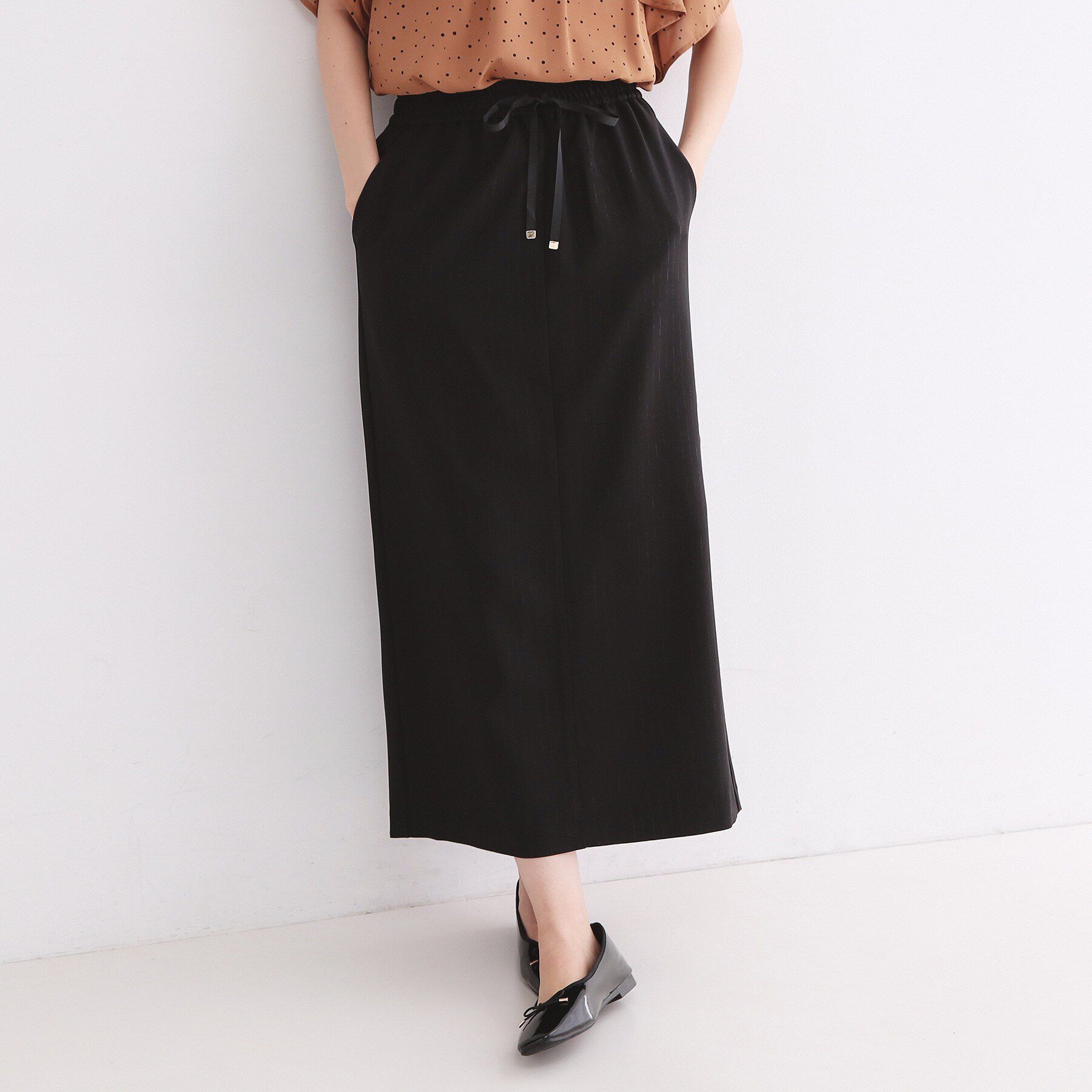 OPAQUE.CLIP「ラメストライプイージーナロースカート/セットアップ可【洗濯機洗い可/防シワ/吸水速乾】」|スカート|ブラック(319)