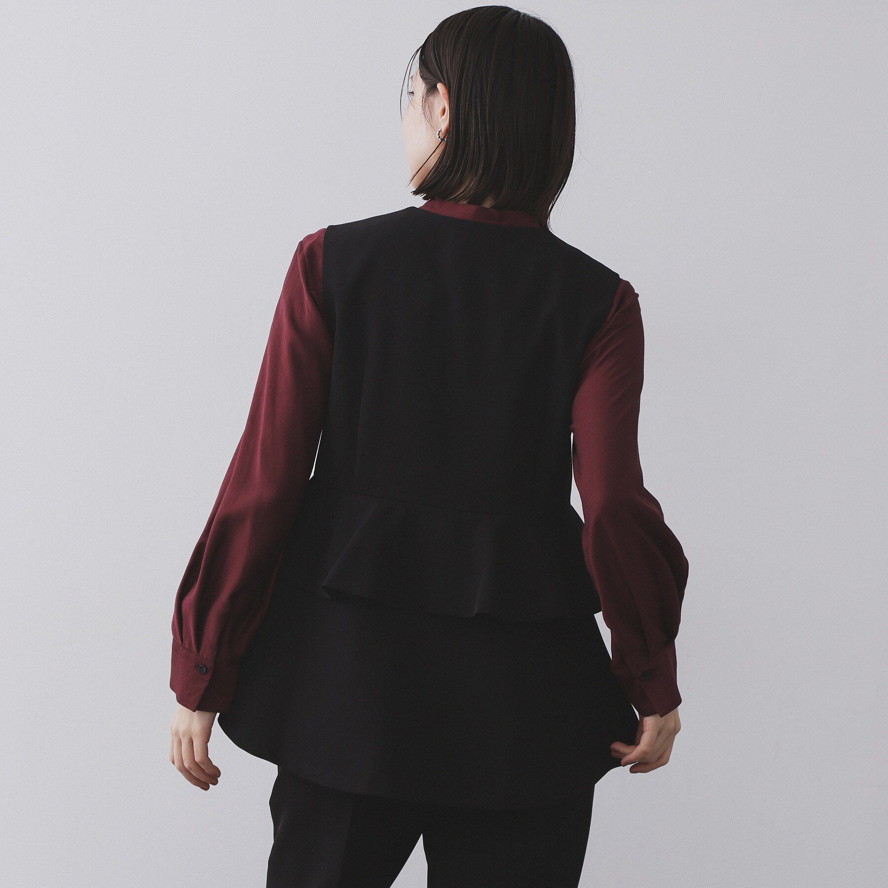 OPAQUE.CLIP「フリルペプラムジレ/セットアップ対応可【洗濯機洗い可】」|ベスト・ジレ|