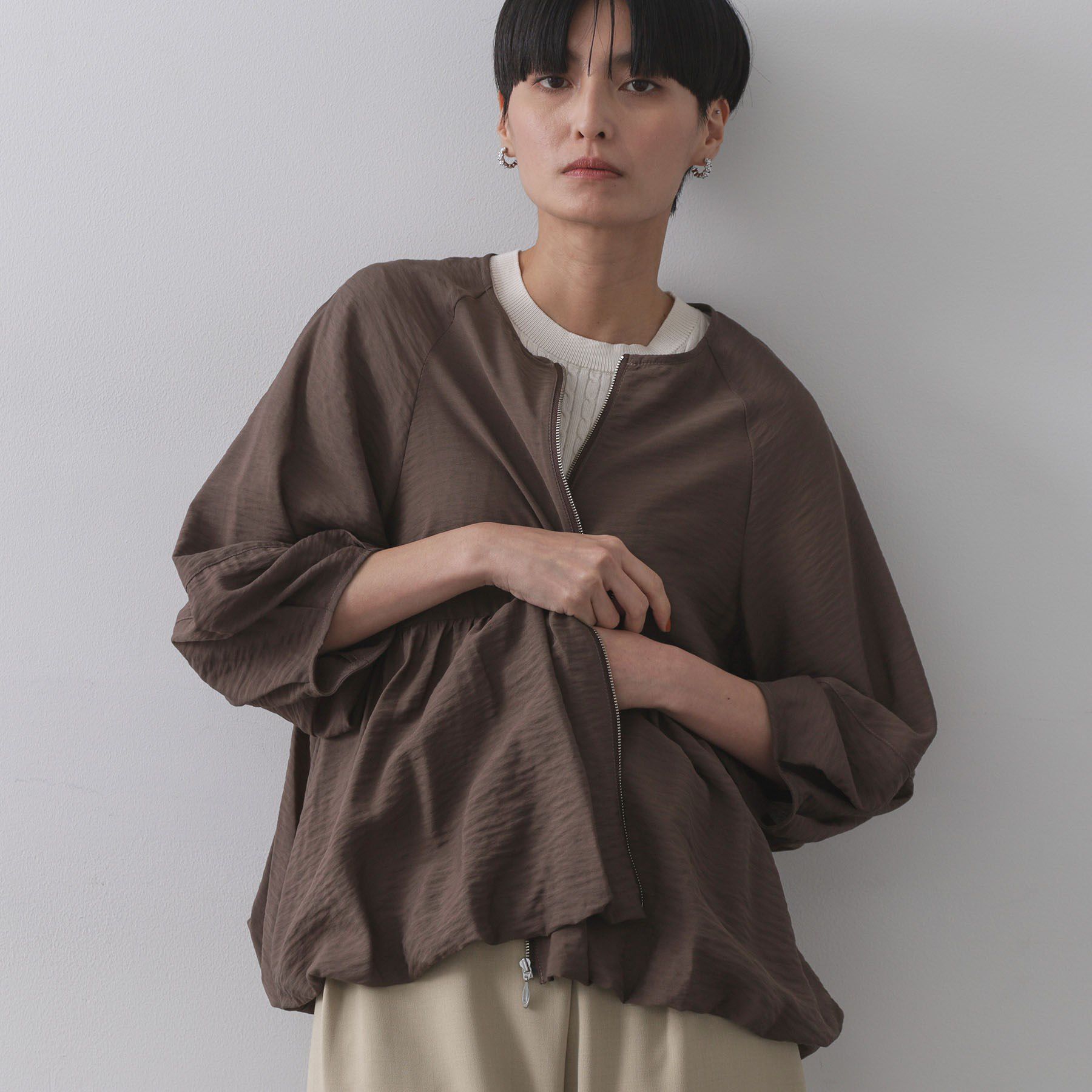 OPAQUE.CLIP「シアーバルーンペプラムブルゾン【洗える】」|ブルゾン・スタジャン|ブラウン(043)