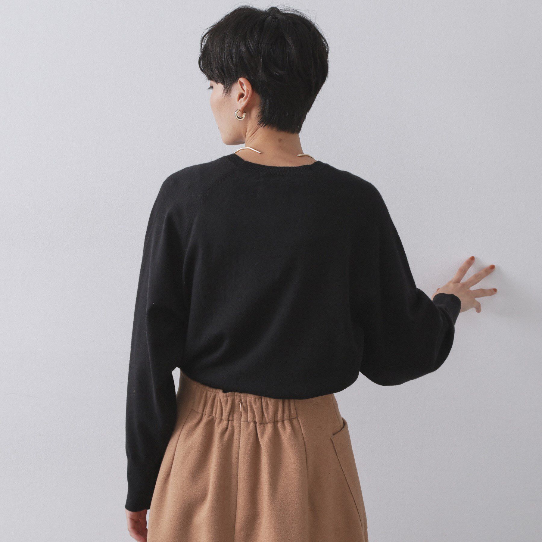 OPAQUE.CLIP「ラグランクルーネックニット/エクストラファインメリノウール【THEシリーズ/洗濯機OK】」|ニット・セーター|