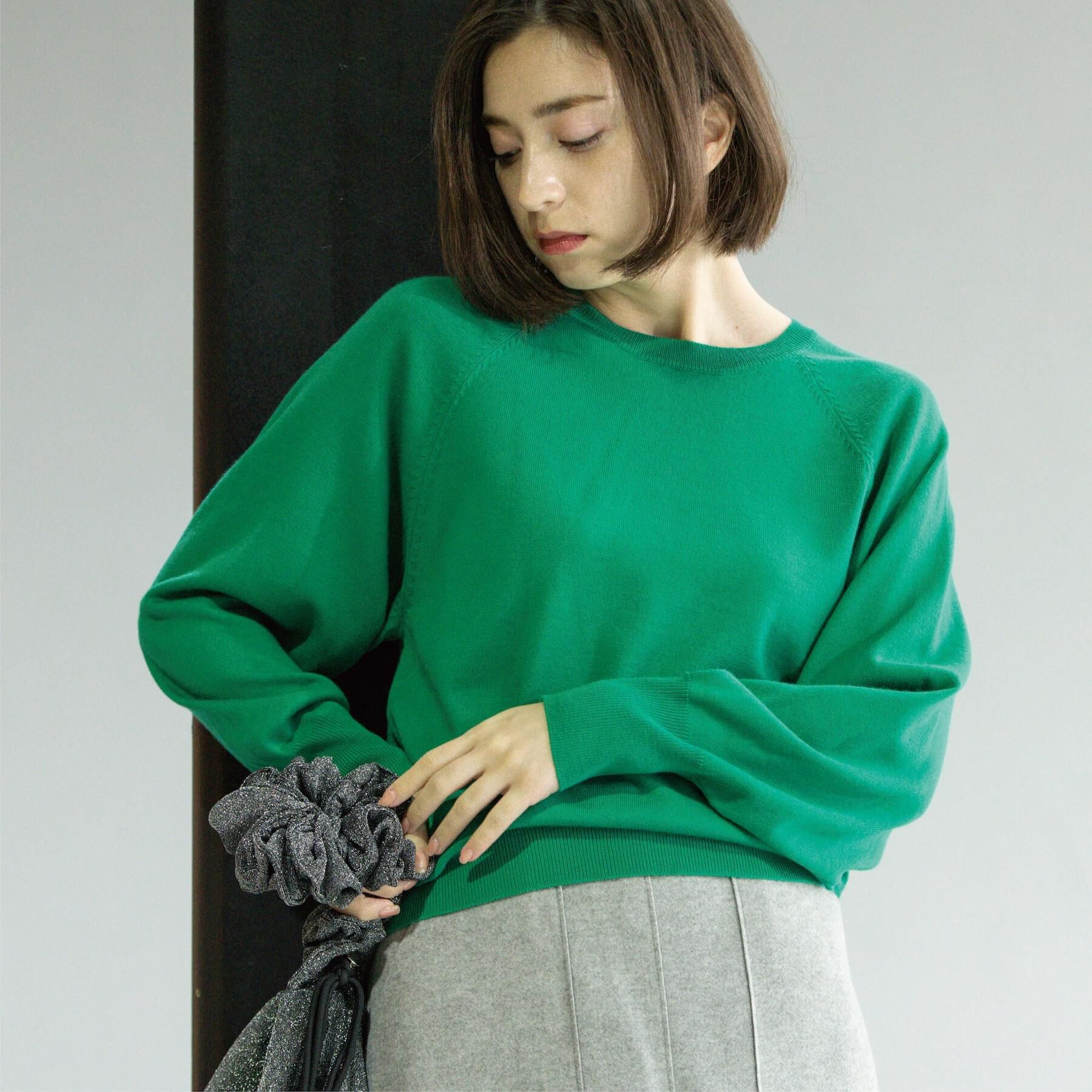 OPAQUE.CLIP「ラグランクルーネックニット/エクストラファインメリノウール【THEシリーズ/洗濯機OK】」|ニット・セーター|グリーン(822)