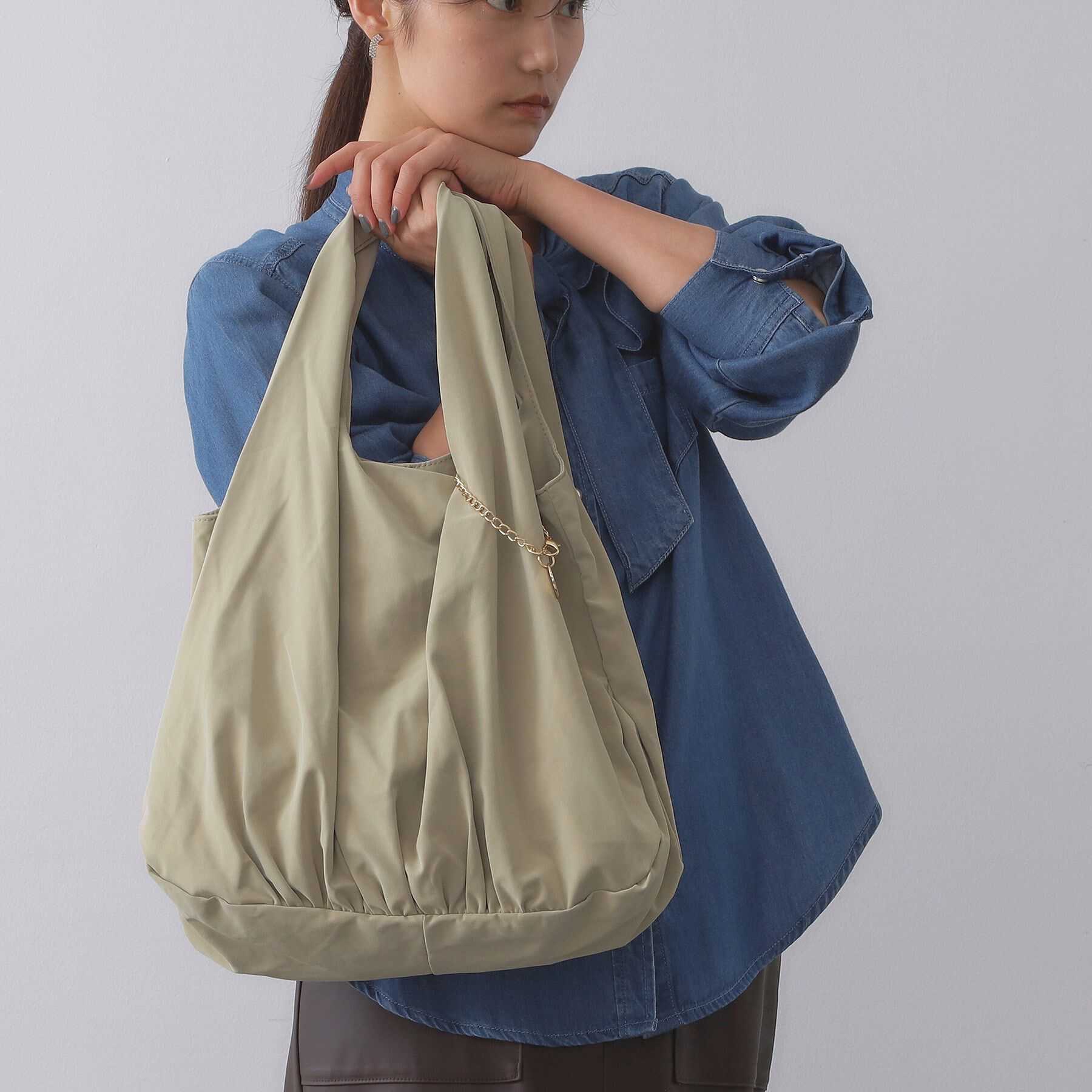 OPAQUE.CLIP「【A4サイズ対応】ヌバック調合皮ビッグトート」|トートバッグ|グレージュ(050)