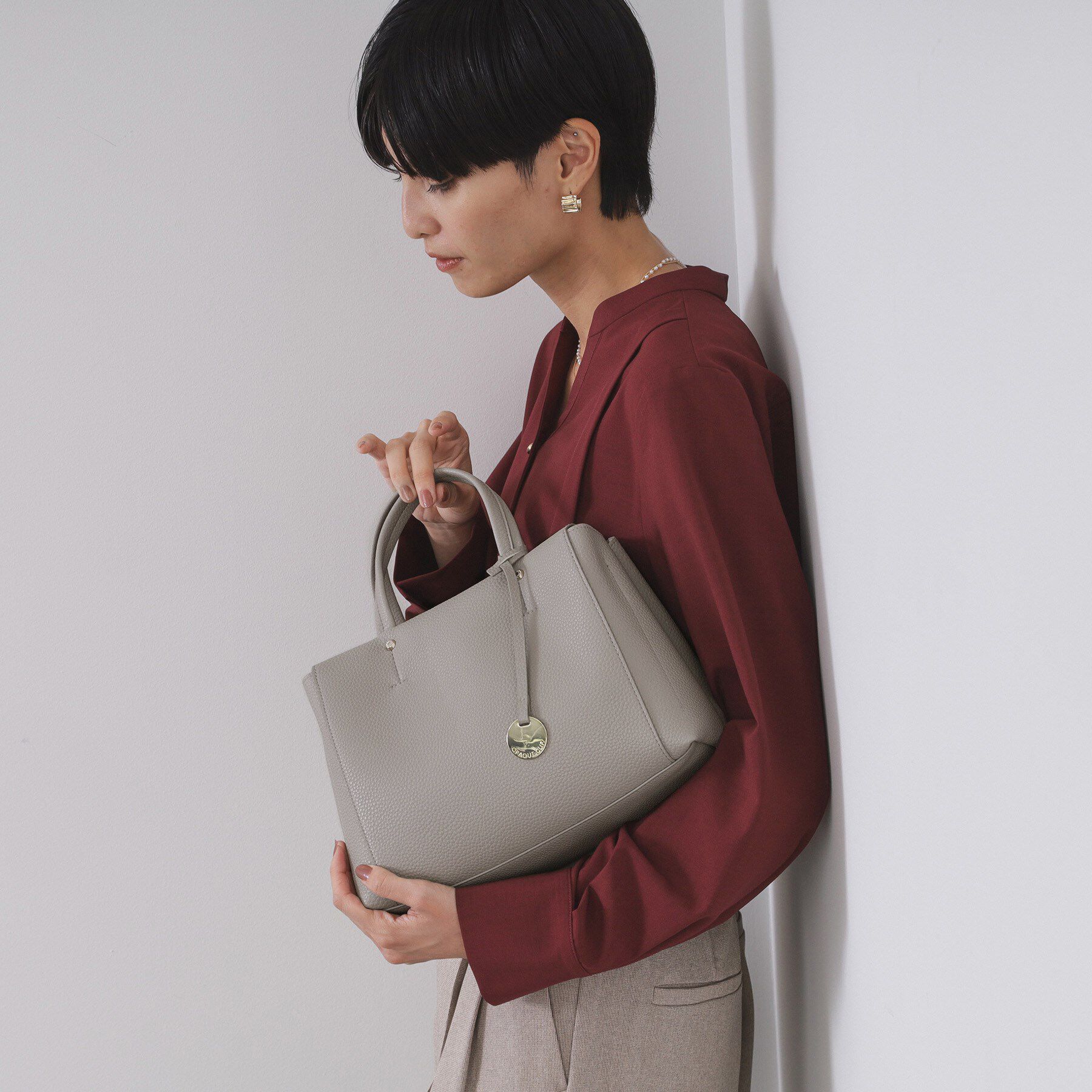 OPAQUE.CLIP「【2WAY/人間工学】シュリンクミドルトートバッグ」|トートバッグ|