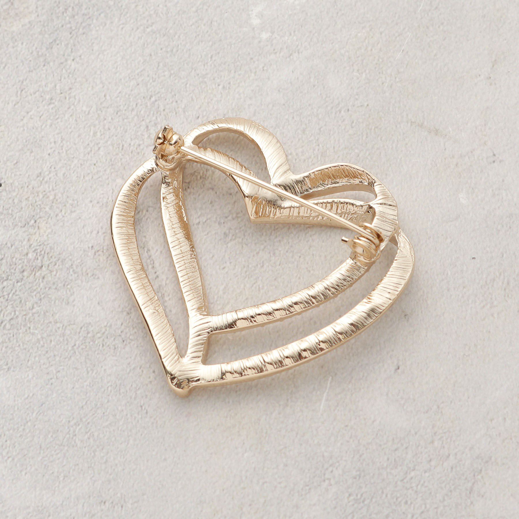 OPAQUE.CLIP「ダブルラインハートビジューブローチ」|ブローチ・コサージュ|