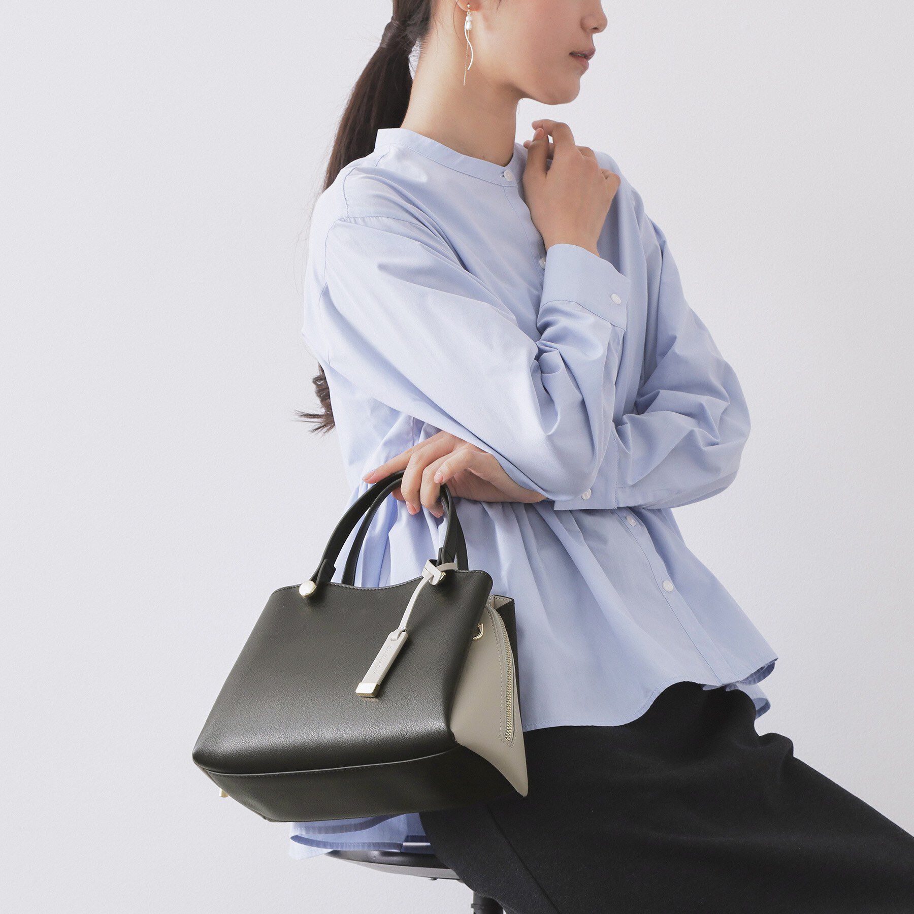 OPAQUE.CLIP「【2WAY】バイカラーミドルボストンバッグ」|ショルダー・メッセンジャー|ブラック(519)