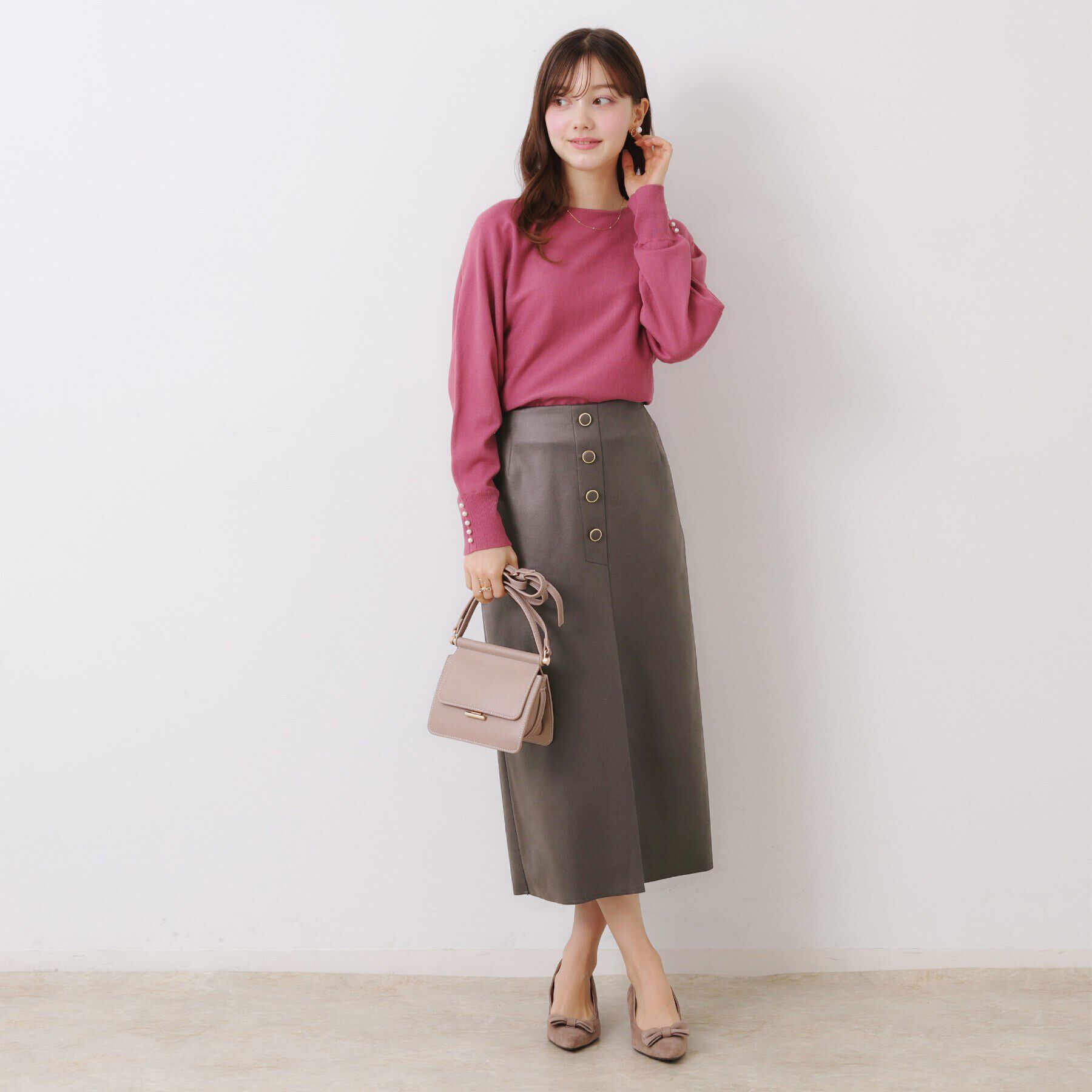 Couture broach「【体のラインを拾いにくい・お仕事にも】マシュマロスエード調タイト」|スカート|