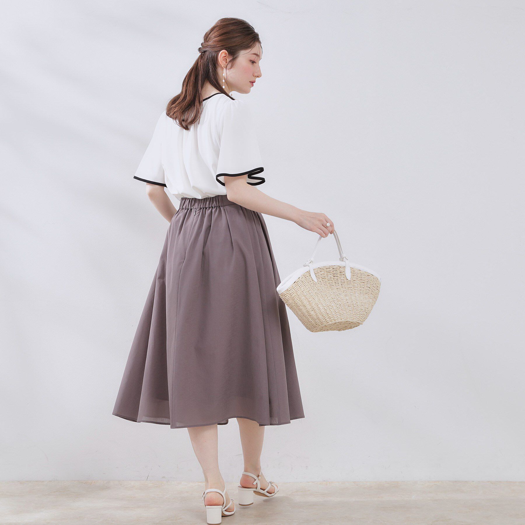 Couture broach「【きれいめ・二の腕カバー・通勤】配色フレア2WAYブラウス」|シャツ・ブラウス|