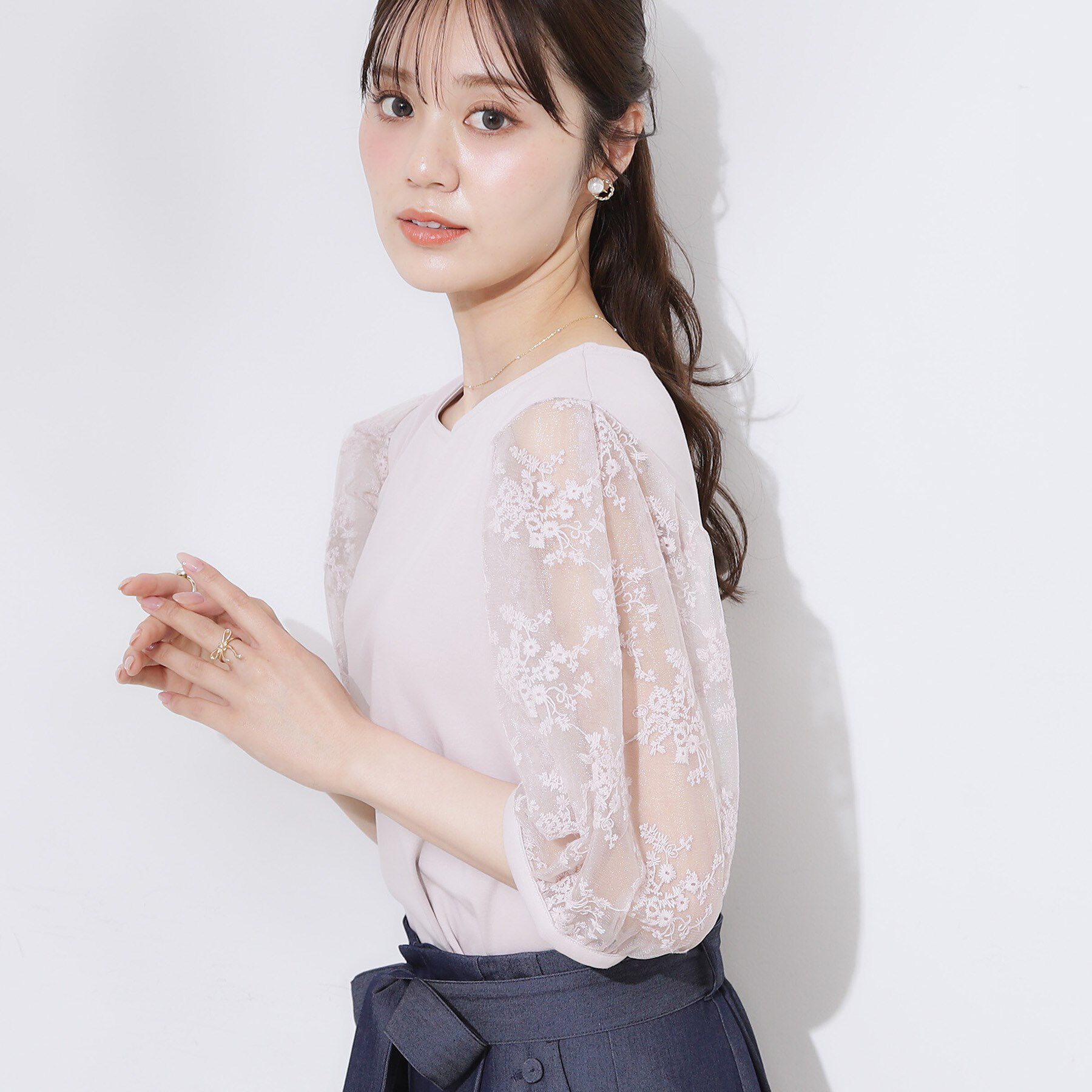 Couture broach「【接触冷感・UV・マシンウォッシャブル】袖レースデザイントップス」|Tシャツ・カットソー|