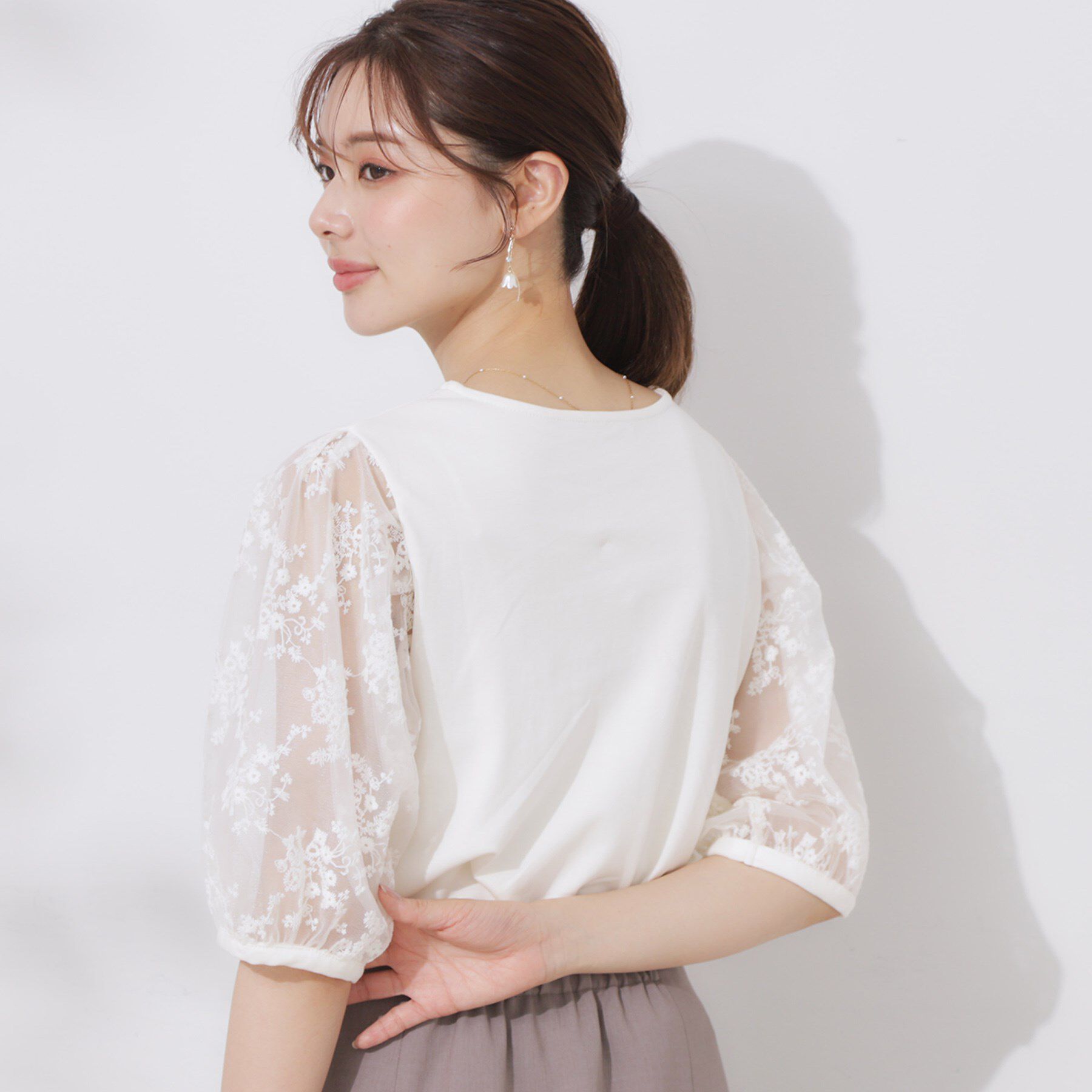 Couture broach「【接触冷感・UV・マシンウォッシャブル】袖レースデザイントップス」|Tシャツ・カットソー|