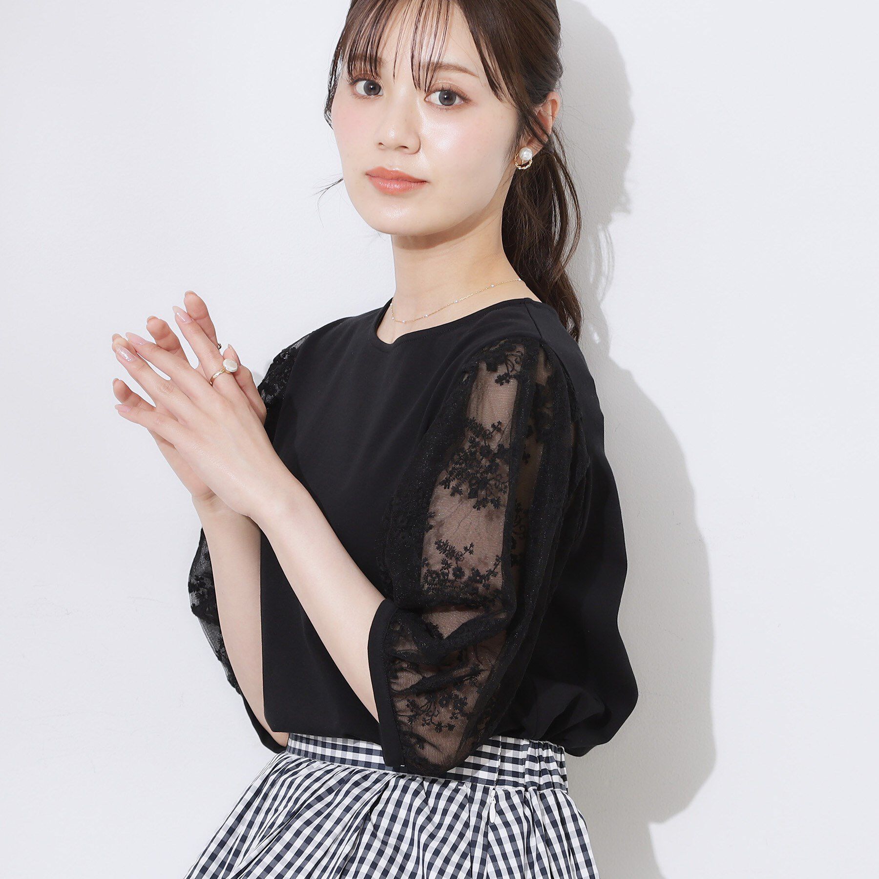 Couture broach「【接触冷感・UV・マシンウォッシャブル】袖レースデザイントップス」|Tシャツ・カットソー|