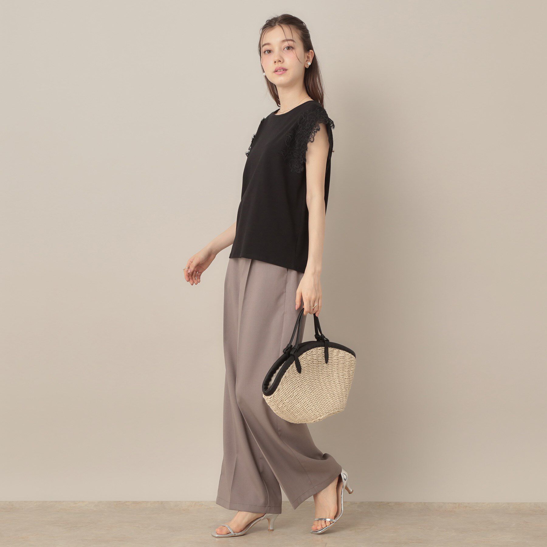 Couture broach「【マシンウォッシャブル・UVケア・接触冷感】フレンチ肩レースカットソー」|Tシャツ・カットソー|