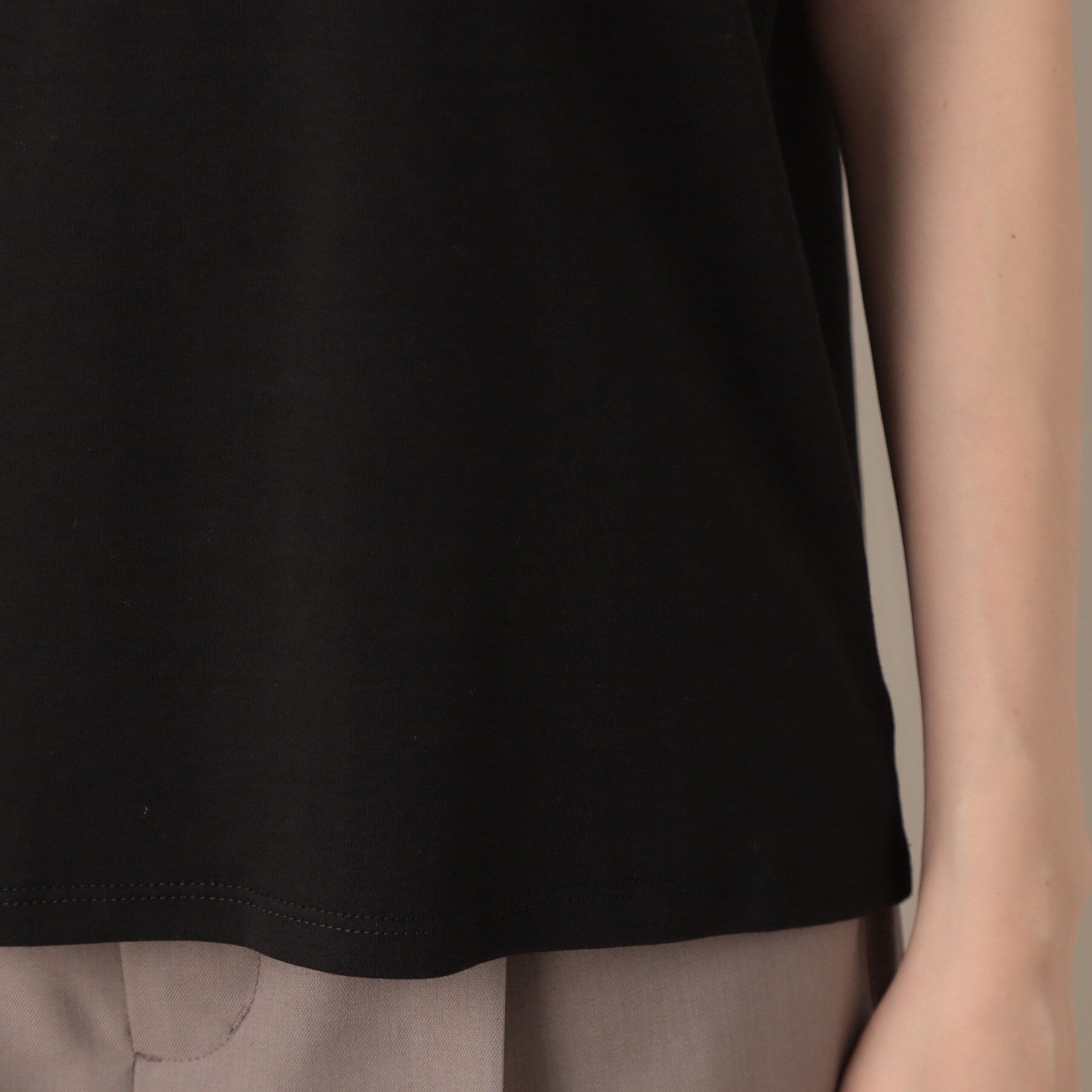 Couture broach「【マシンウォッシャブル・UVケア・接触冷感】フレンチ肩レースカットソー」|Tシャツ・カットソー|