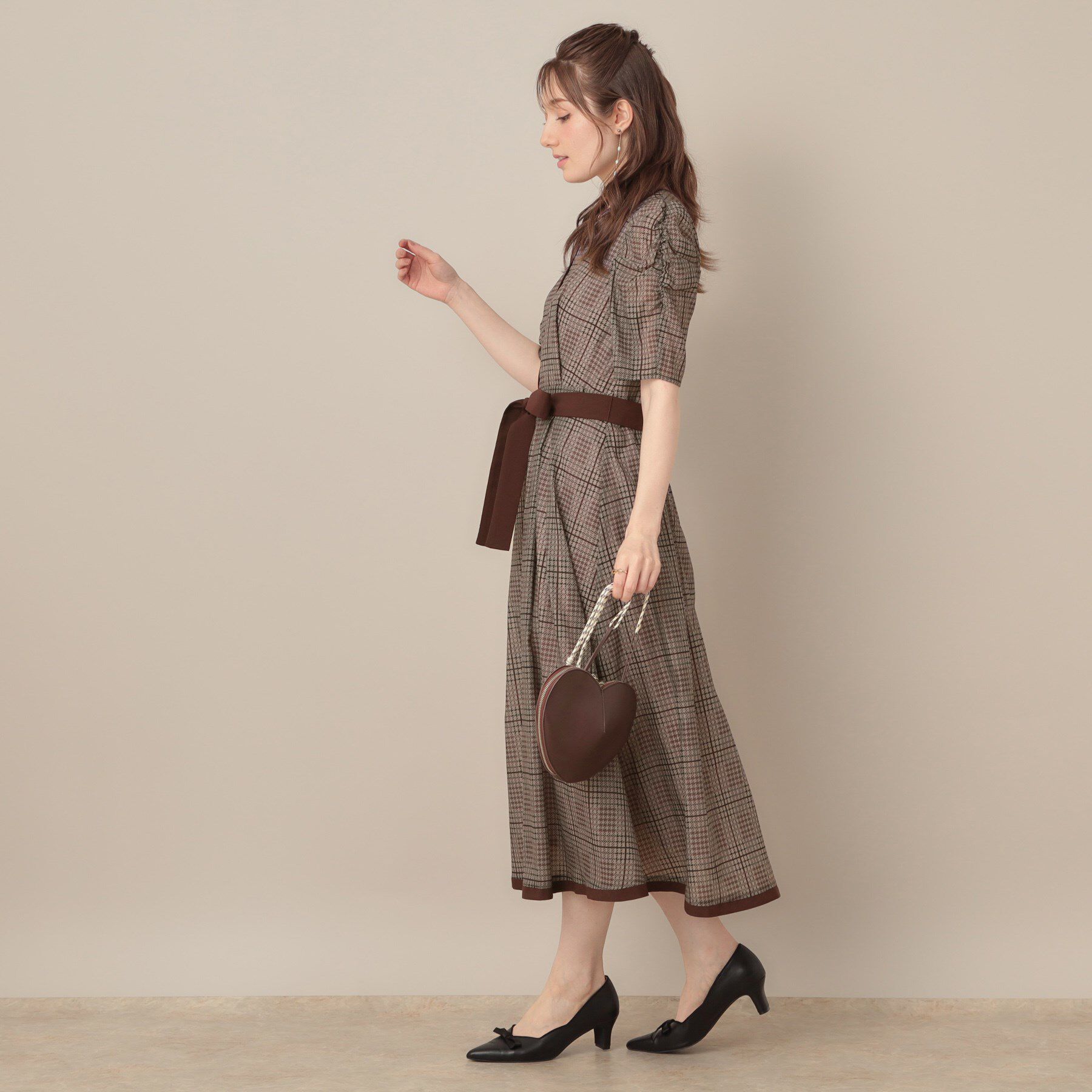Couture broach「【美シルエット・5分袖】シアーチェックオーガンワンピース」|ワンピース|