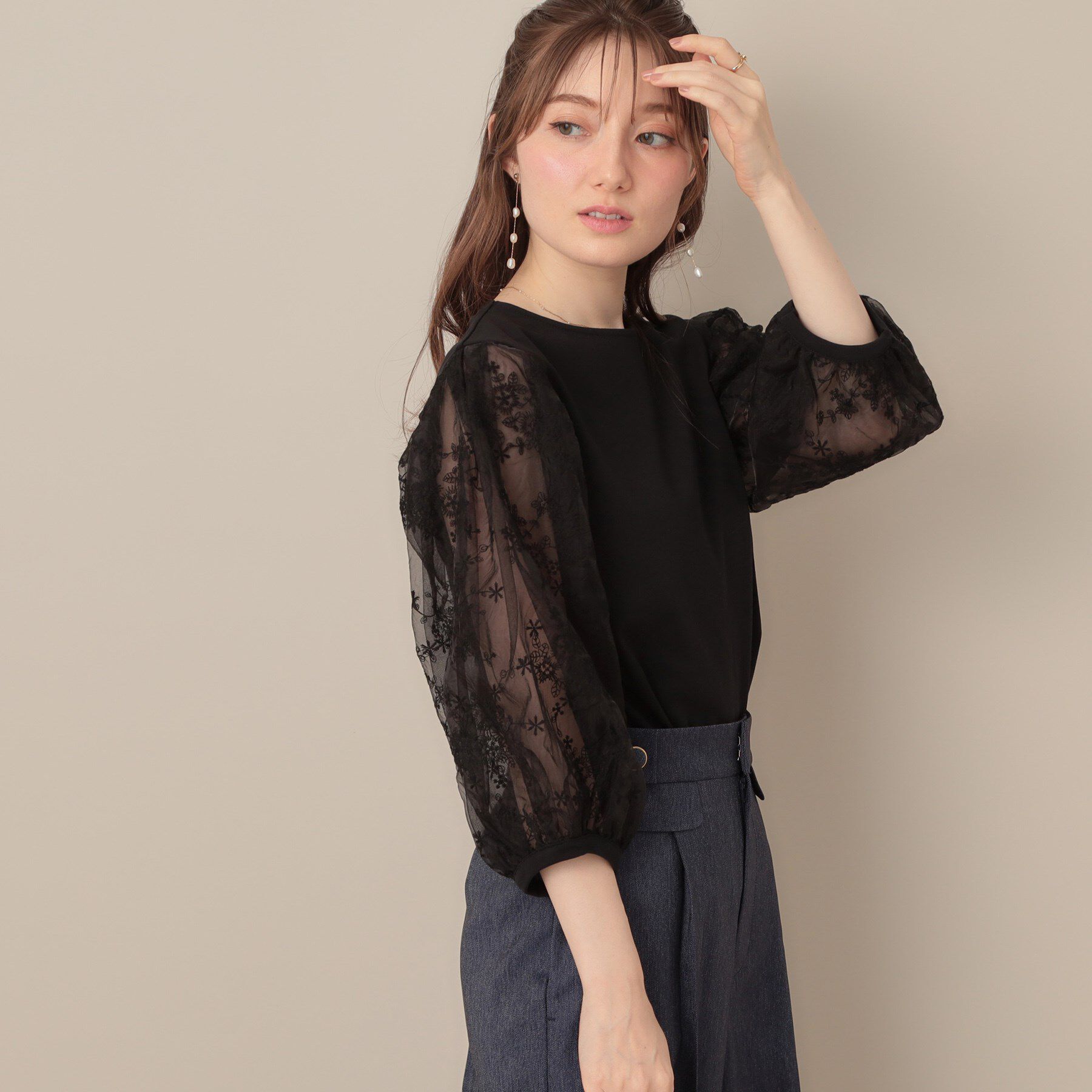 Couture broach「【接触冷感・UVカット・マシンウォッシャブル】袖レースドッキングカットソー」|Tシャツ・カットソー|