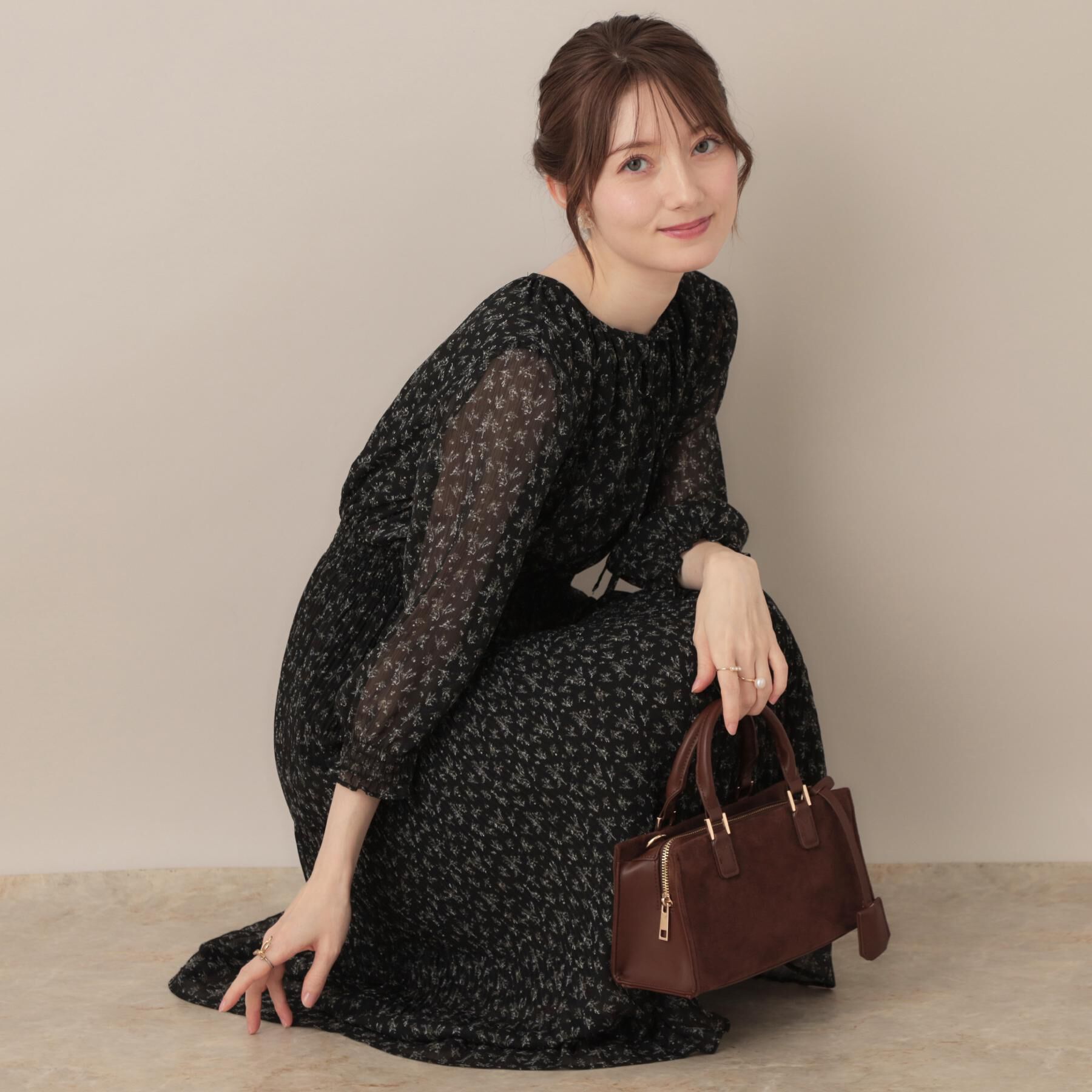 Couture broach「【一枚で着映える・花柄・通勤】前後2WAYシフォン楊柳小花ワンピース」|ワンピース|