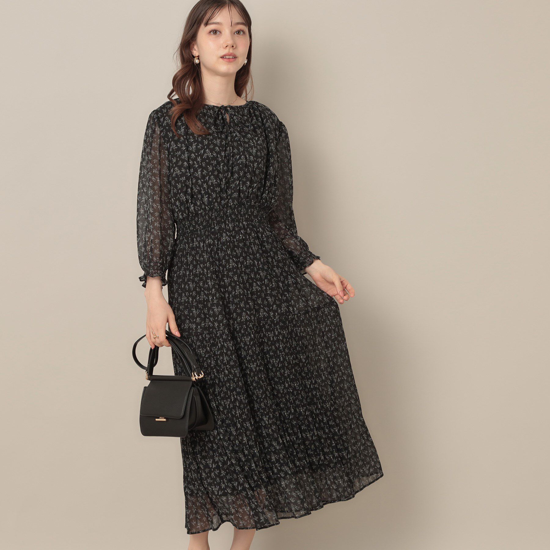 Couture broach「【一枚で着映える・花柄・通勤】前後2WAYシフォン楊柳小花ワンピース」|ワンピース|