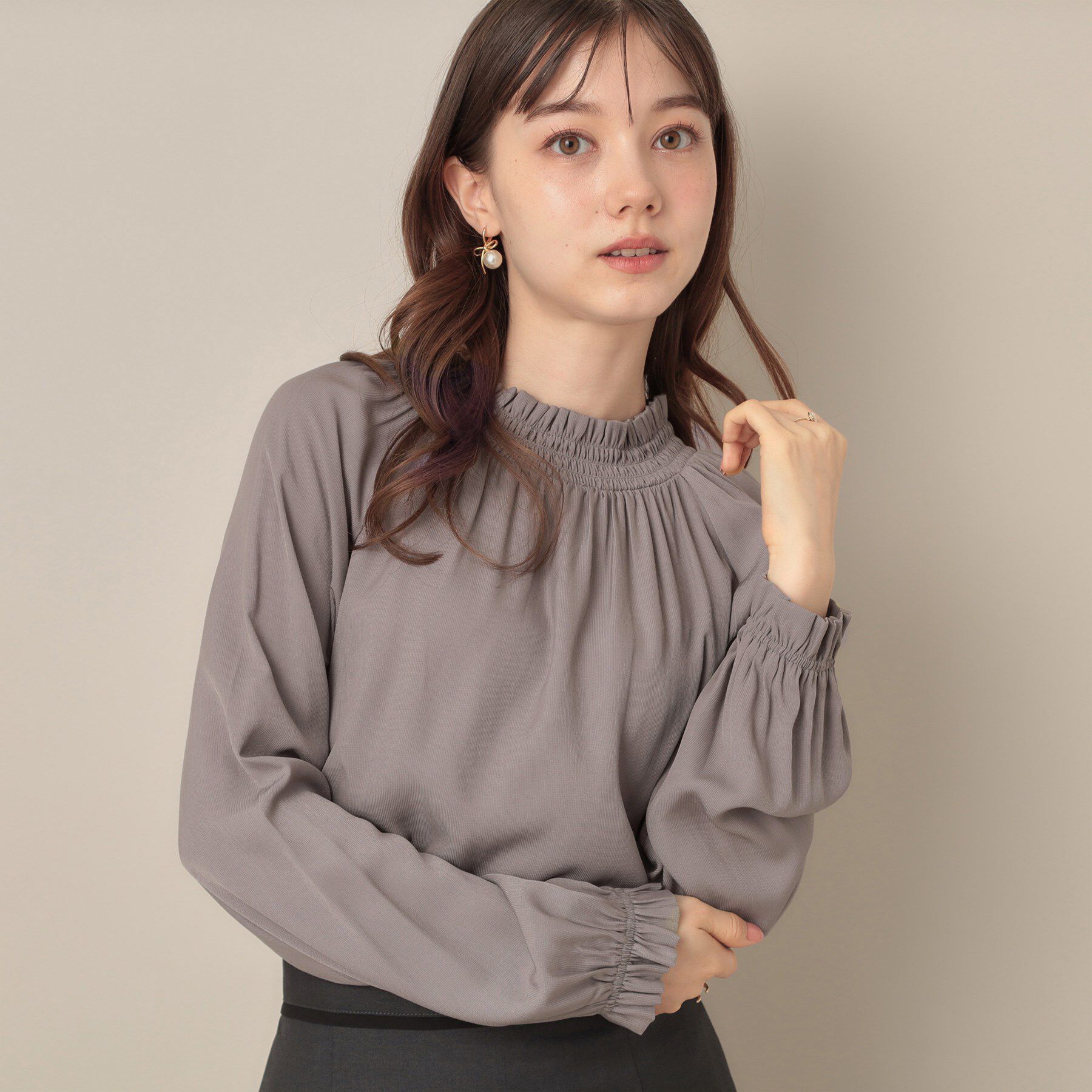 Couture broach「【きれいめ・通勤】RTピケ前後2WAYシャーリングブラウス」|シャツ・ブラウス|