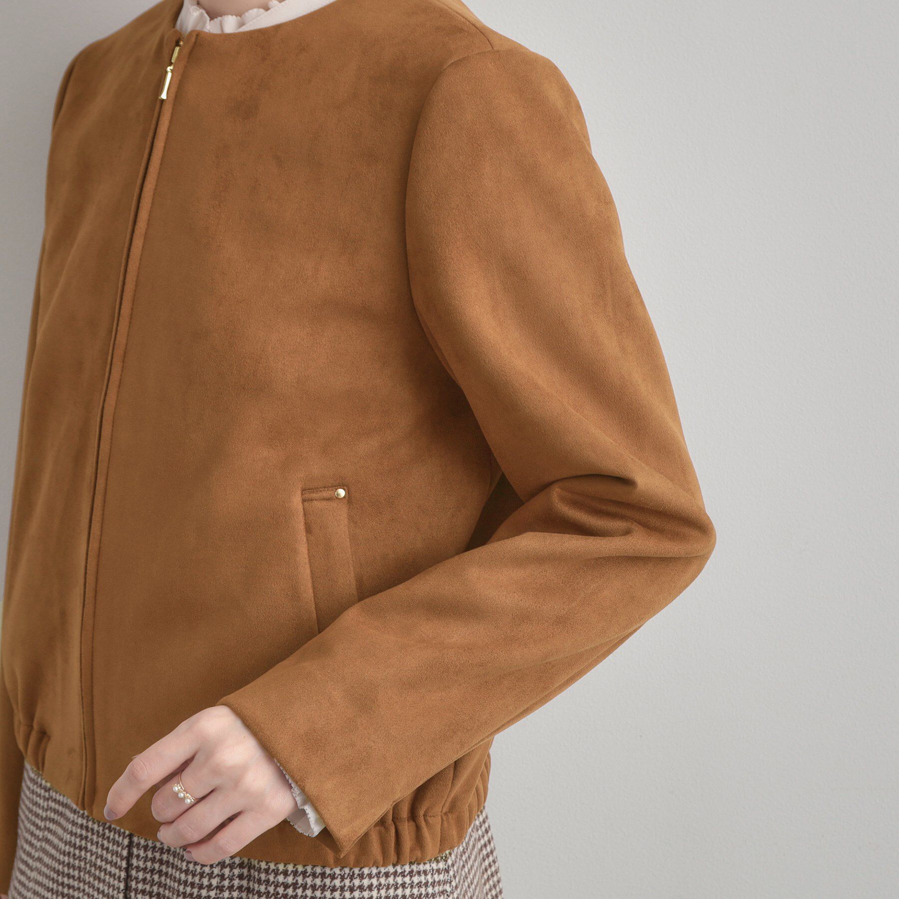 Couture broach「【通勤・大人上品】スエード調ダンボール ノーカラージャケット」|ブルゾン・スタジャン|