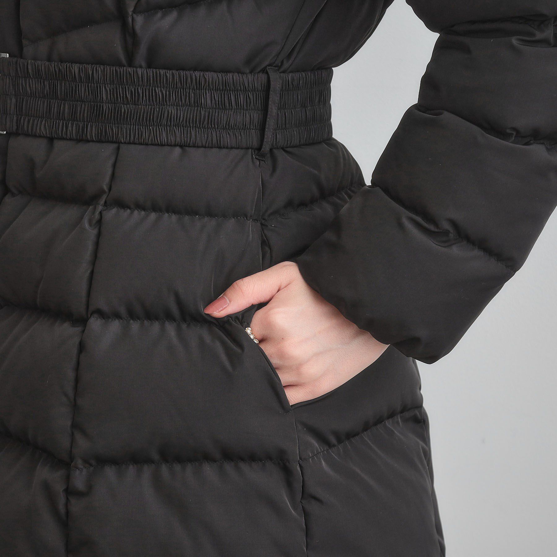 Couture broach「【2WAY・ベルト付き】フードフェイクファー ミドル丈ダウンコート」|ダウン|