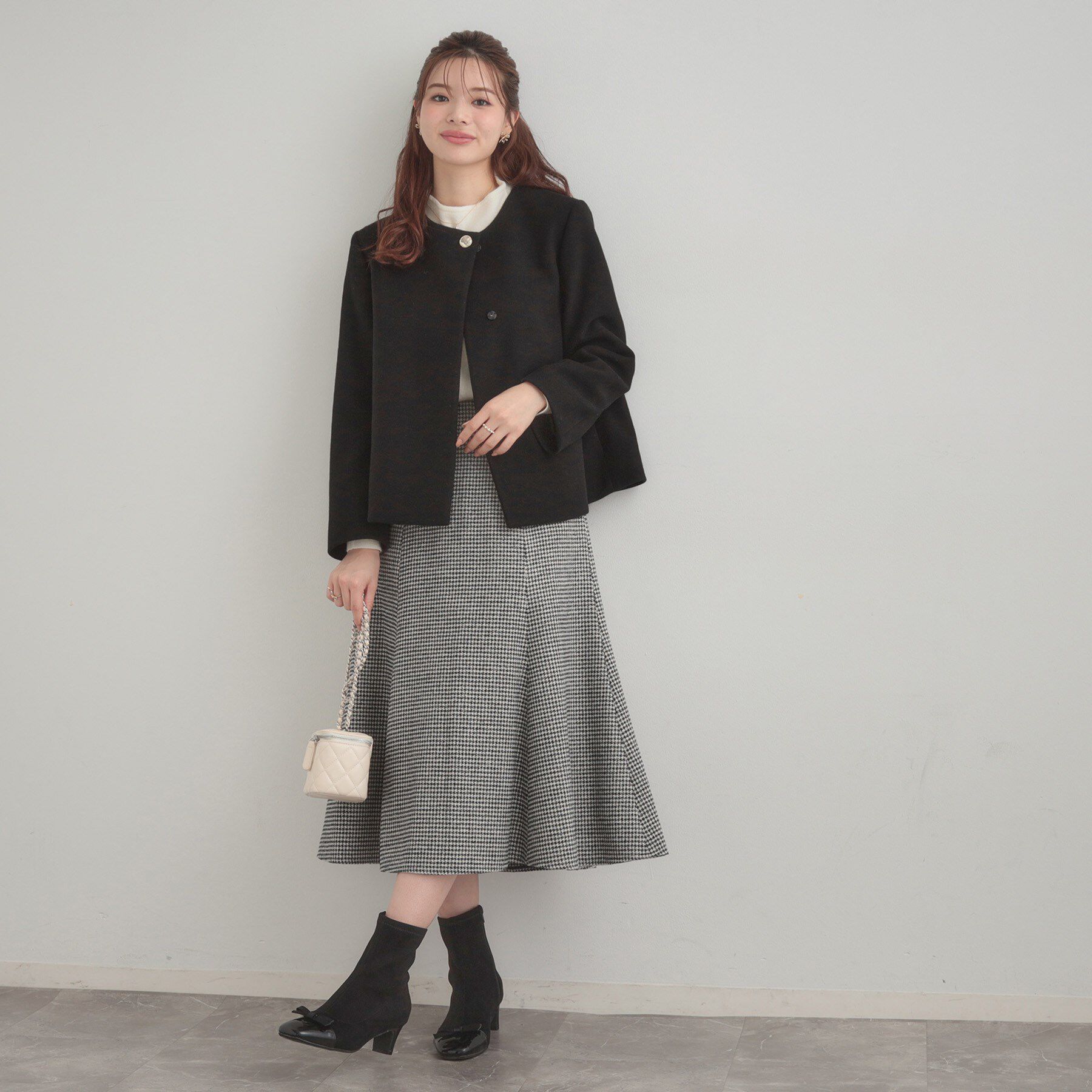 Couture broach「【大人レディ・フェイクファー取り外し可能】ケープ風ショートコート」|ノーカラーコート|