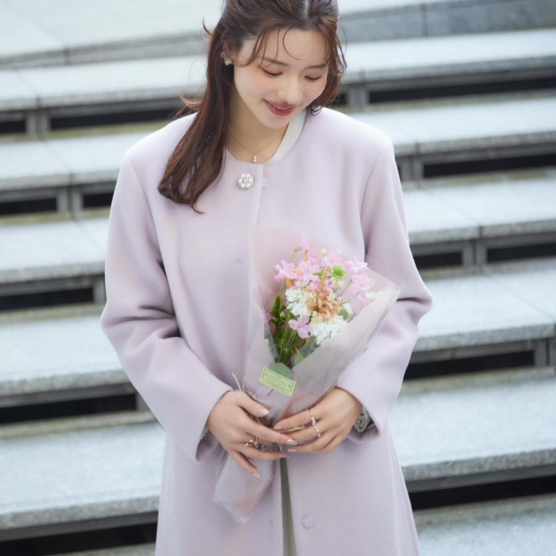 Couture broach「【通勤/ビジューブローチ付き】ノーカラー ロングコート」|ノーカラーコート|