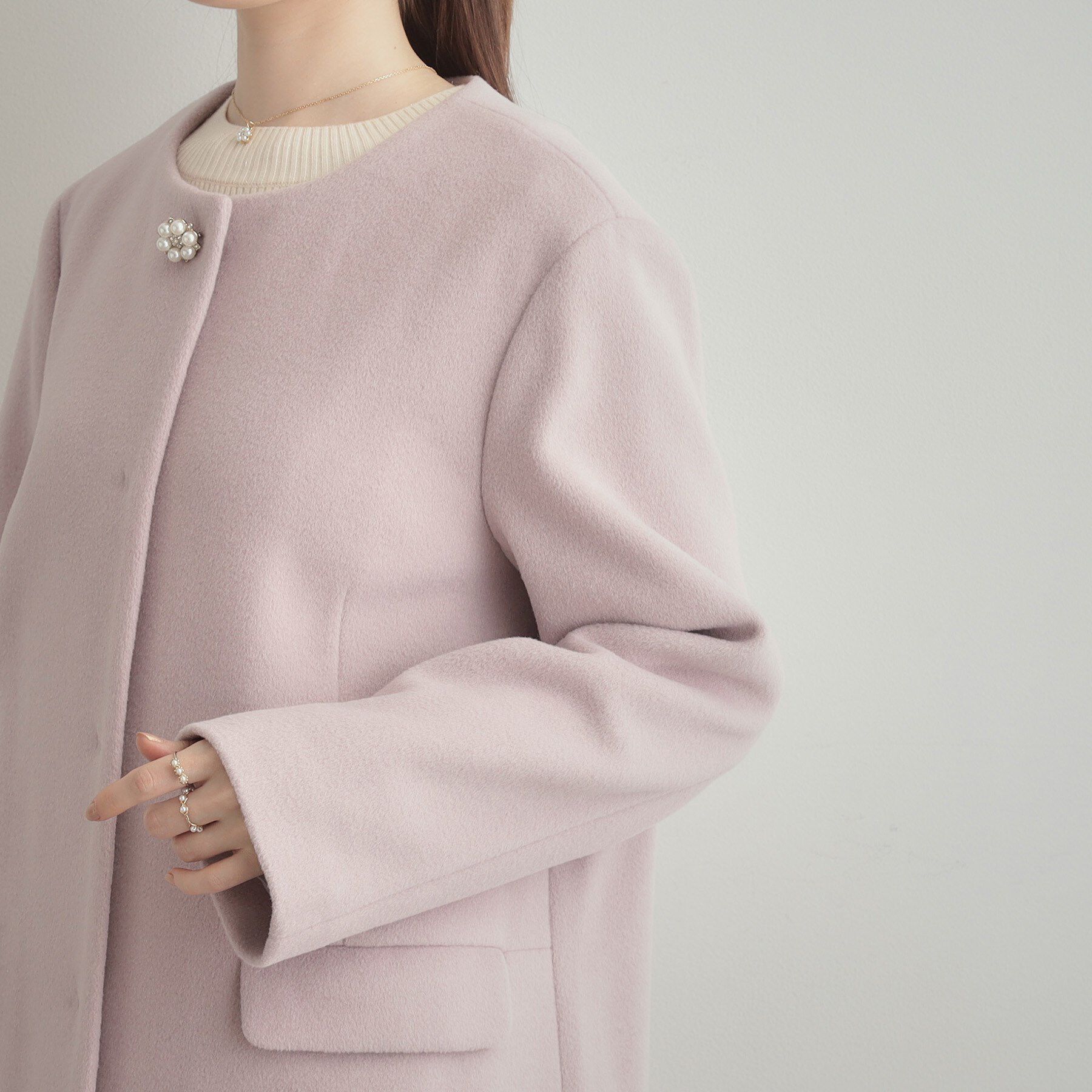 Couture broach「【通勤/ビジューブローチ付き】ノーカラー ロングコート」|ノーカラーコート|