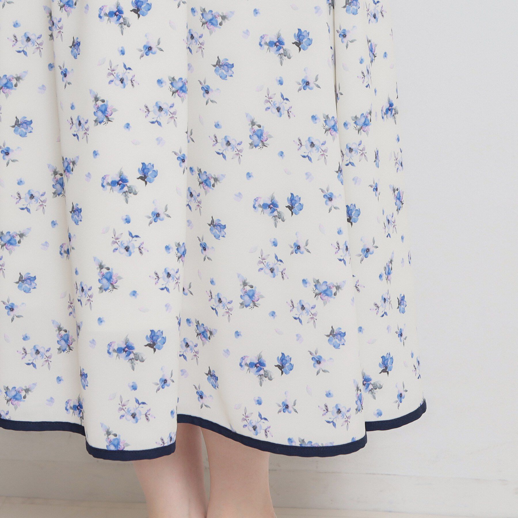 Couture broach「【着映え】水彩フラワーワンピース」|ワンピース|