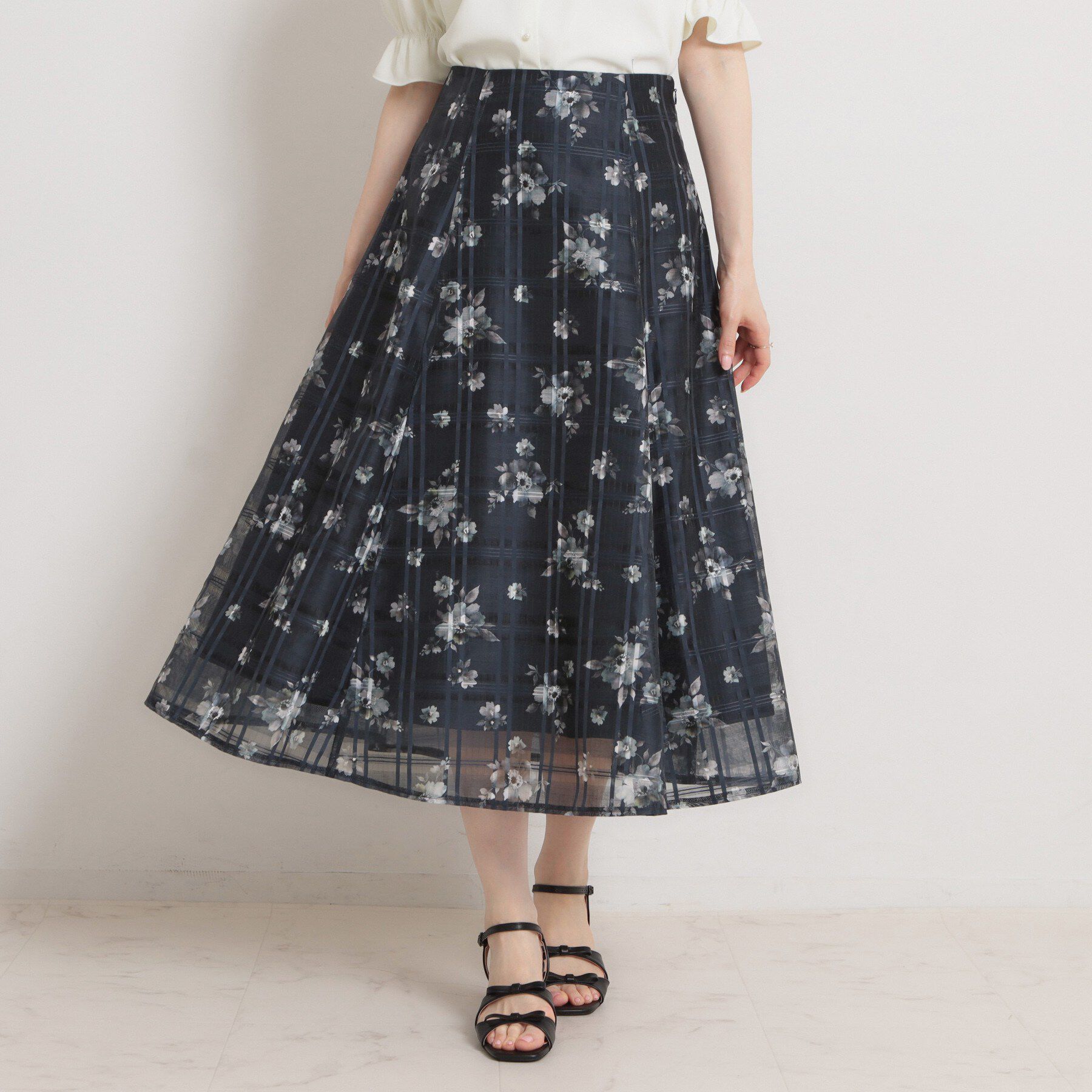 Couture broach「【洗える・着映え】シアーチェック フラワープリント スカート」|スカート|