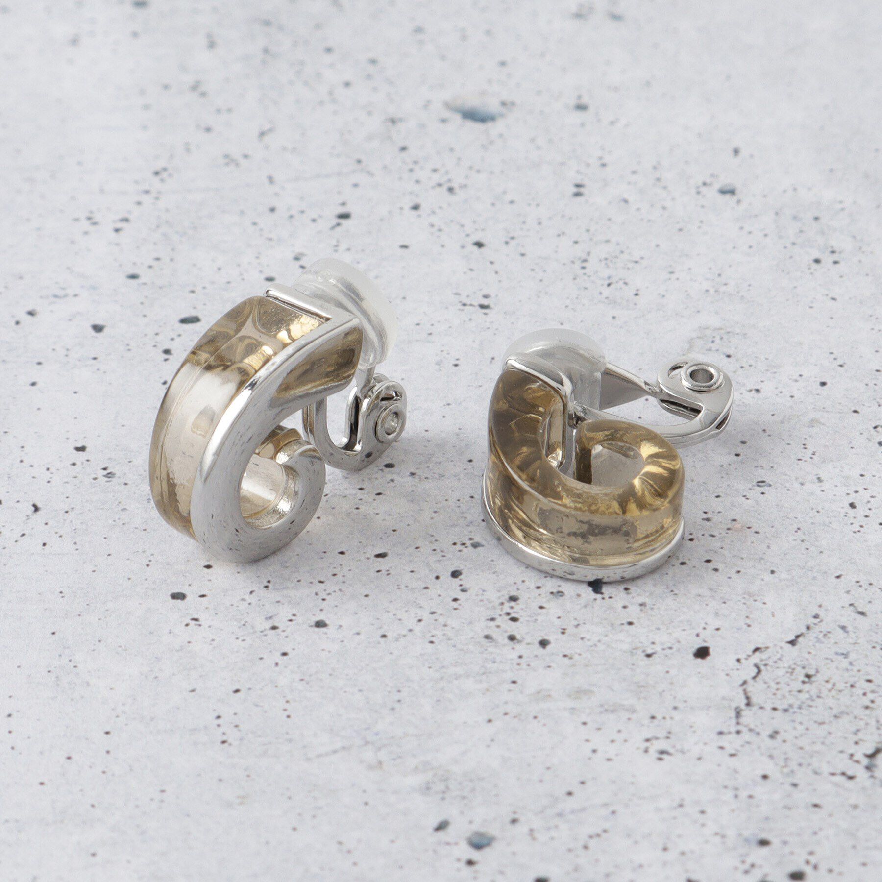 THE SHOP TK「ニュアンスクリアビジューイヤリング」|イヤリング|