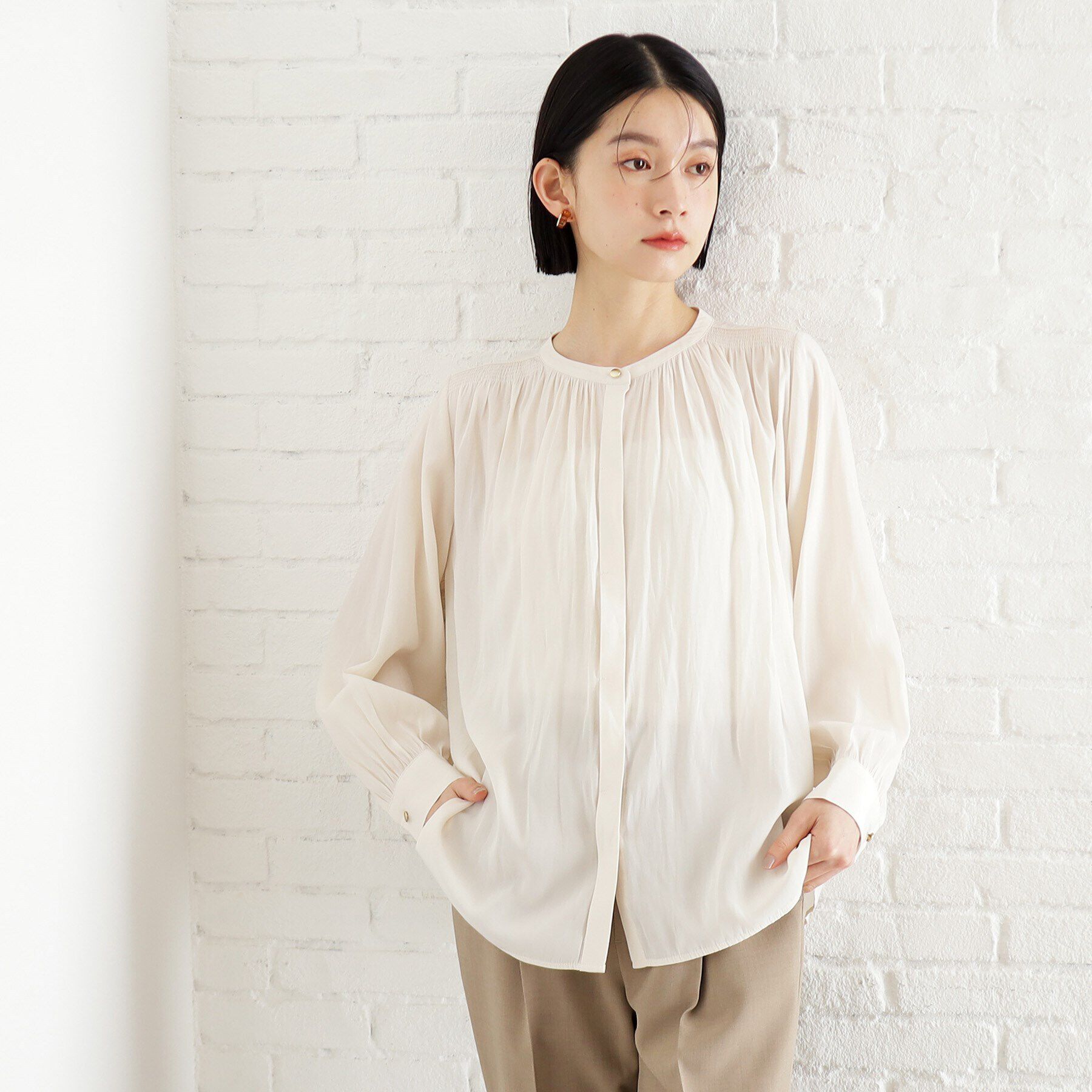 THE SHOP TK「【通勤/セレモニー】ヴィンテージサテンブラウス/洗える」|シャツ・ブラウス|アイボリー(004)