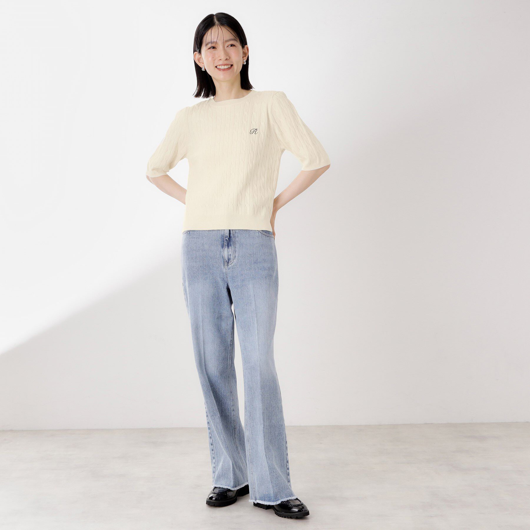 THE SHOP TK「ワンポイント刺繍ケーブル半袖ニット【洗濯機OK】」|ニット・セーター|