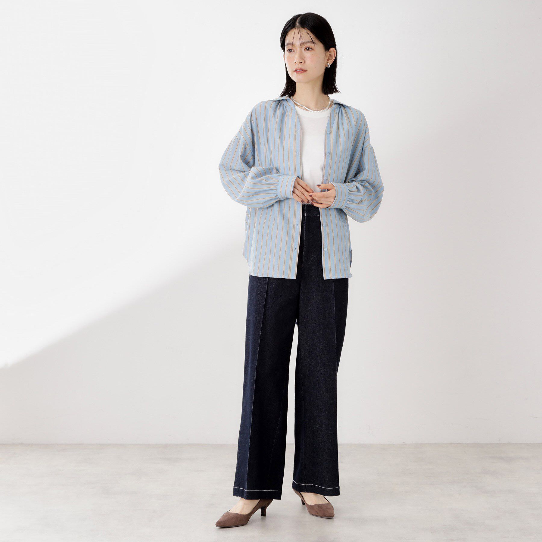 THE SHOP TK「【後ろ姿もサマになる】ストライプ バックシャーリングシャツ/体型カバー/洗える」|シャツ・ブラウス|