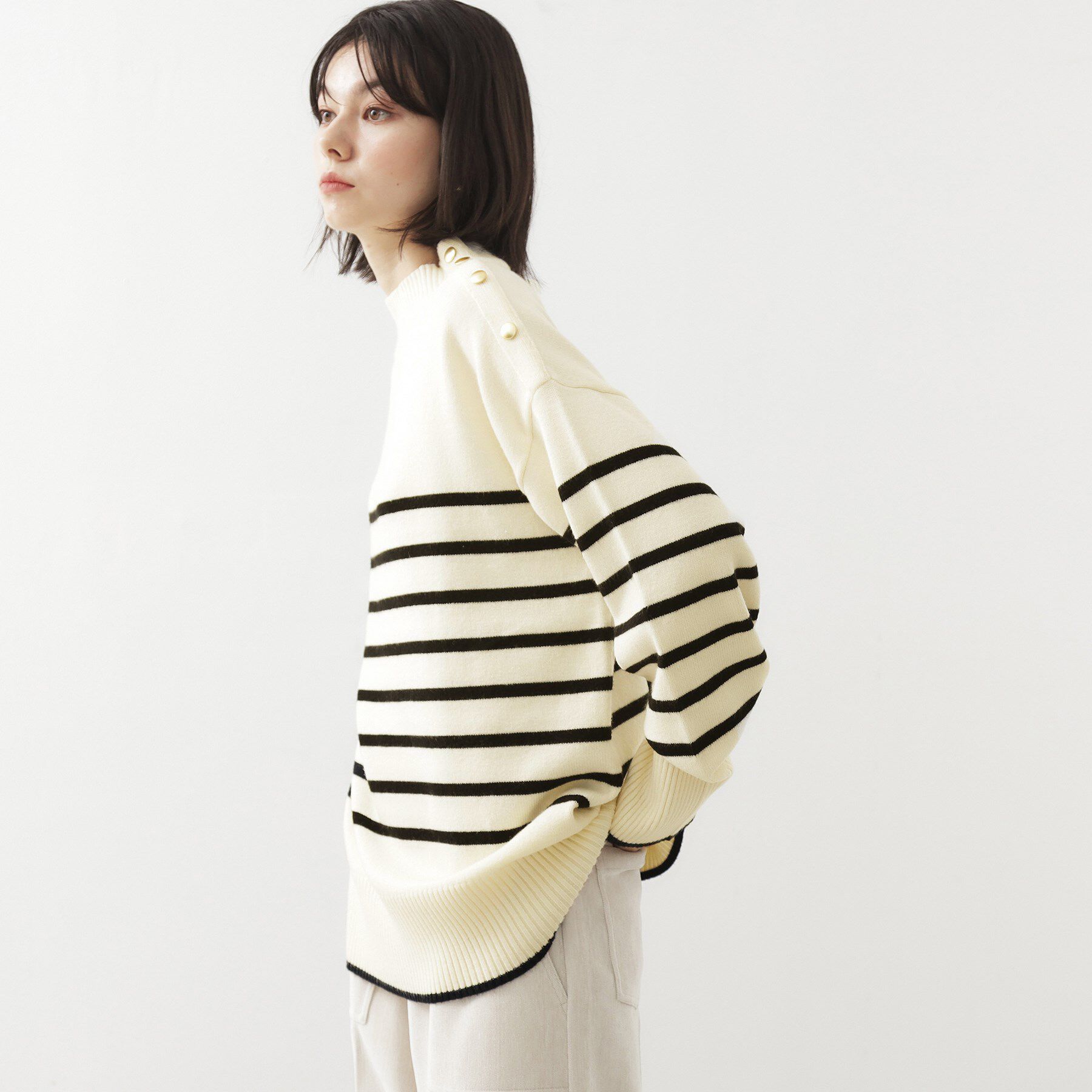 THE SHOP TK「【インしないで着られる】金ボタン ハイネックニット/毛玉になりにくい/静電気防止/洗濯機OK」|ニット・セーター|